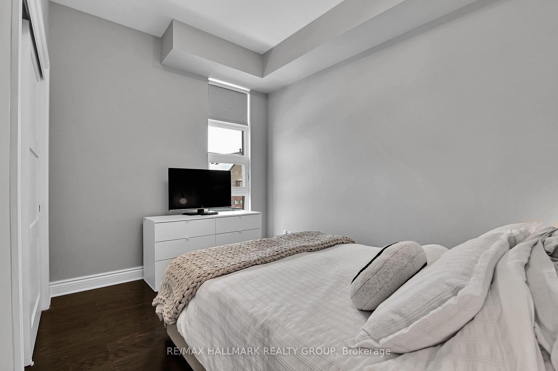 Photo 19 of Unit 403, 101 Pinhey Street, Ottawa, Hintonburg — HOMEH
