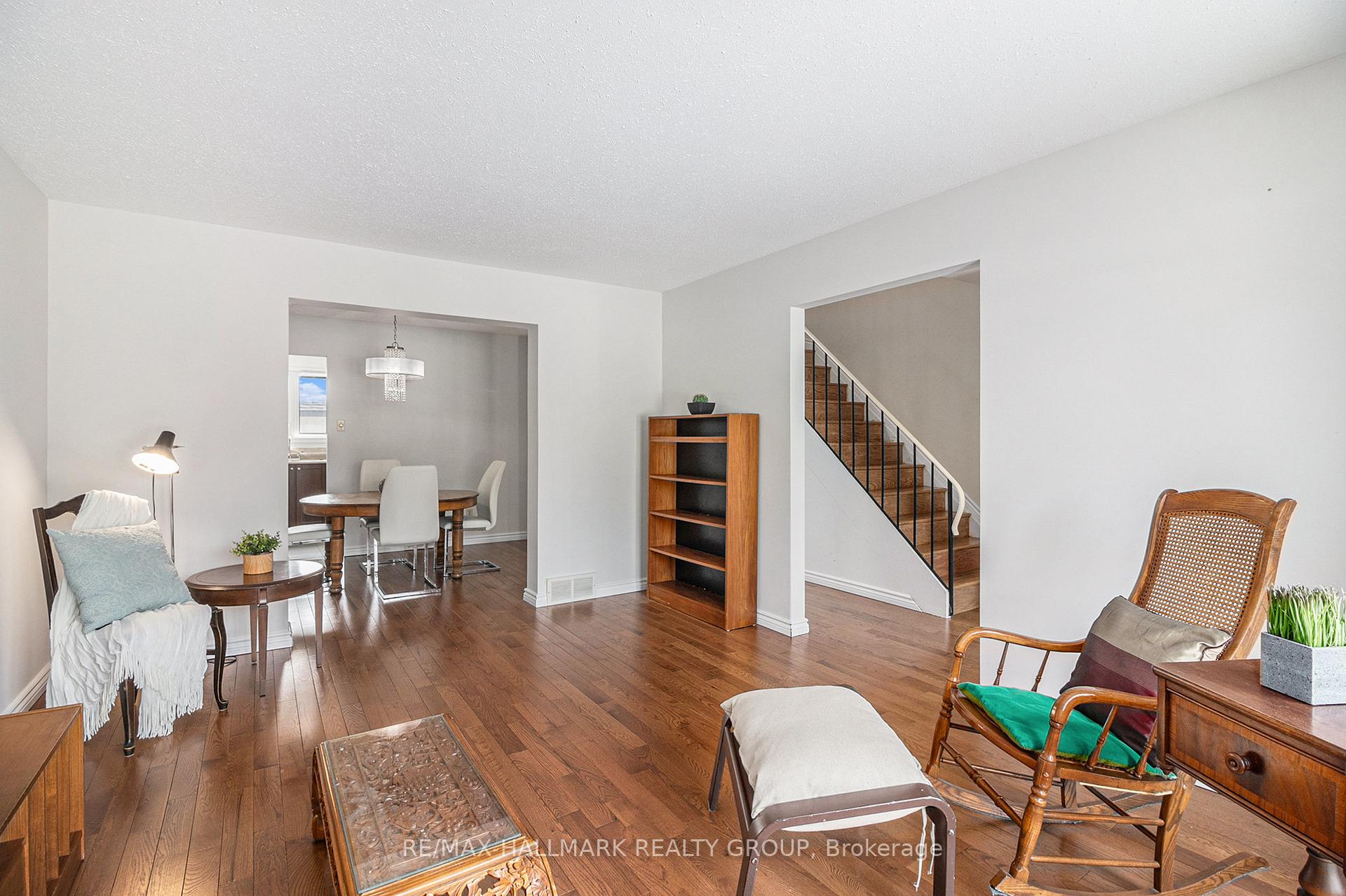 Photo 5 of Unit 120, 2111 Montreal Road, Ottawa, Beaconwood — HOMEH