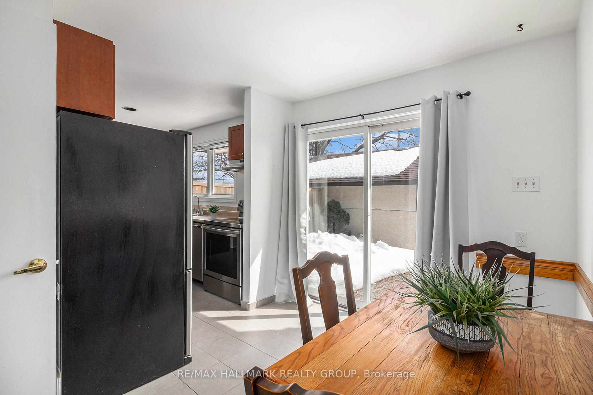Photo 13 of Unit 120, 2111 Montreal Road, Ottawa, Beaconwood — HOMEH