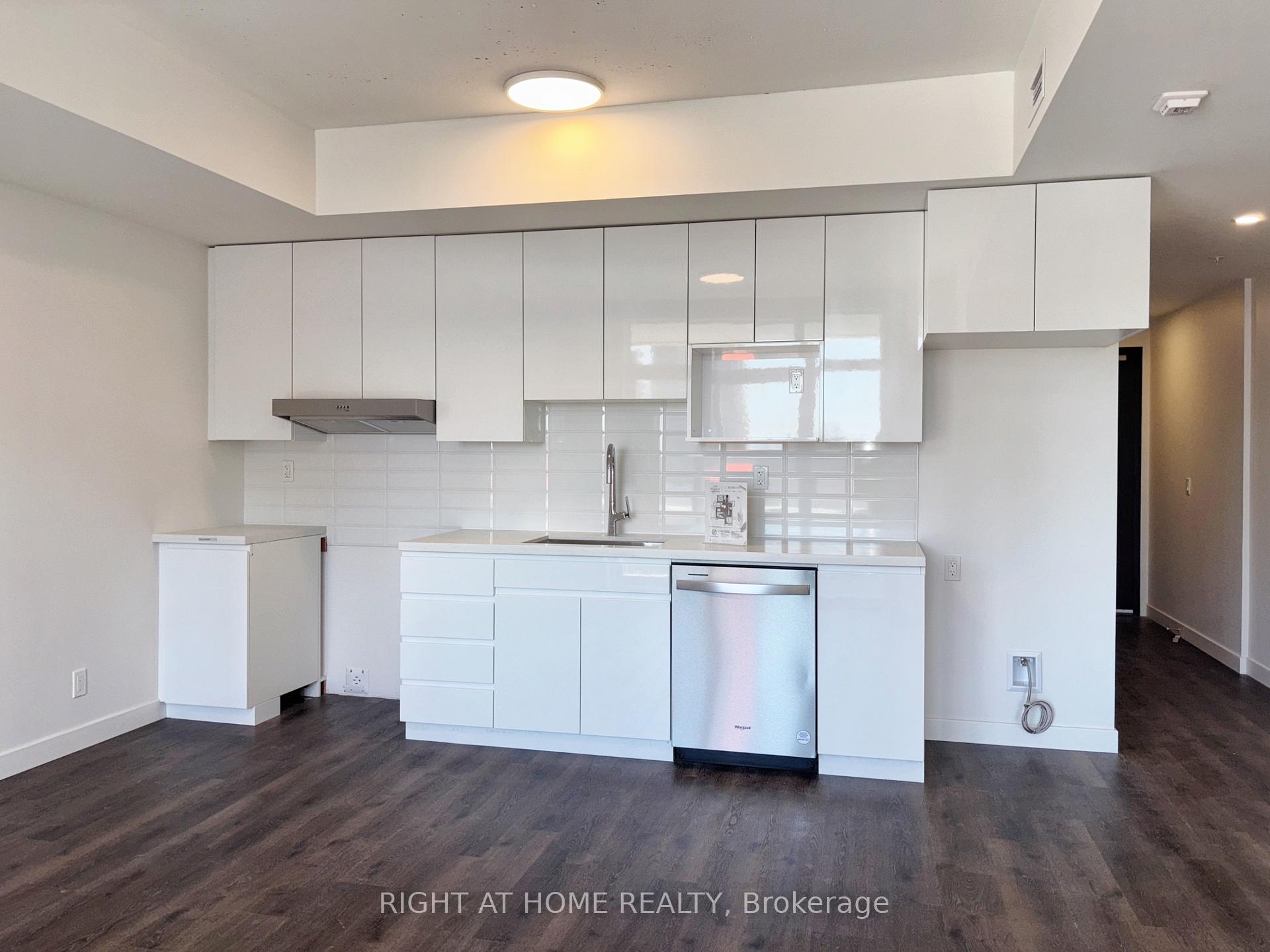 Photo 11 of Unit 305, 399 Winston Avenue, Ottawa, Westboro West — HOMEH