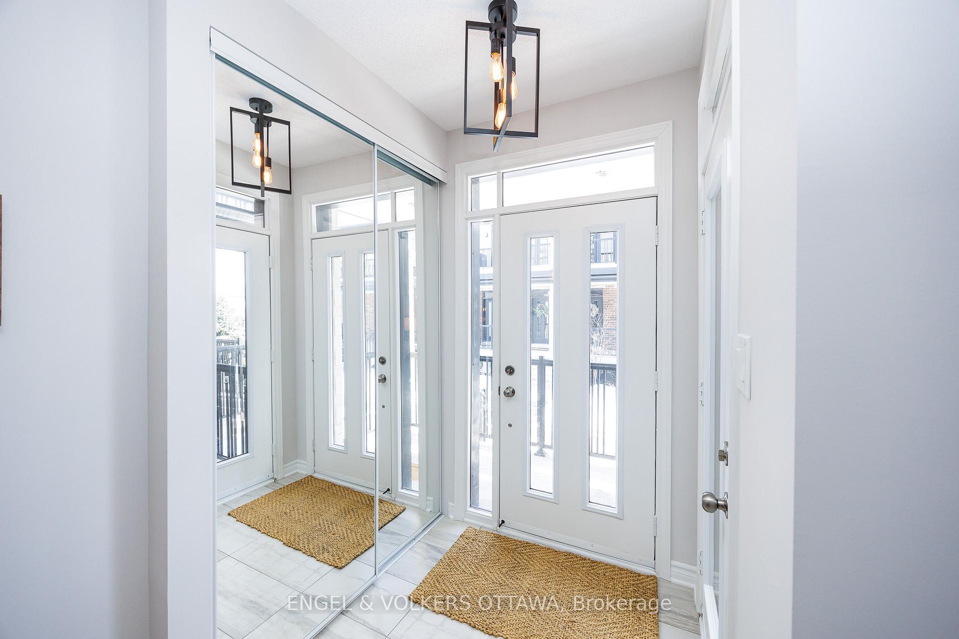 Photo 3 of Unit 101, 292 Pembina Private Point, Ottawa, Riverside South/Gloucester Glen — HOMEH