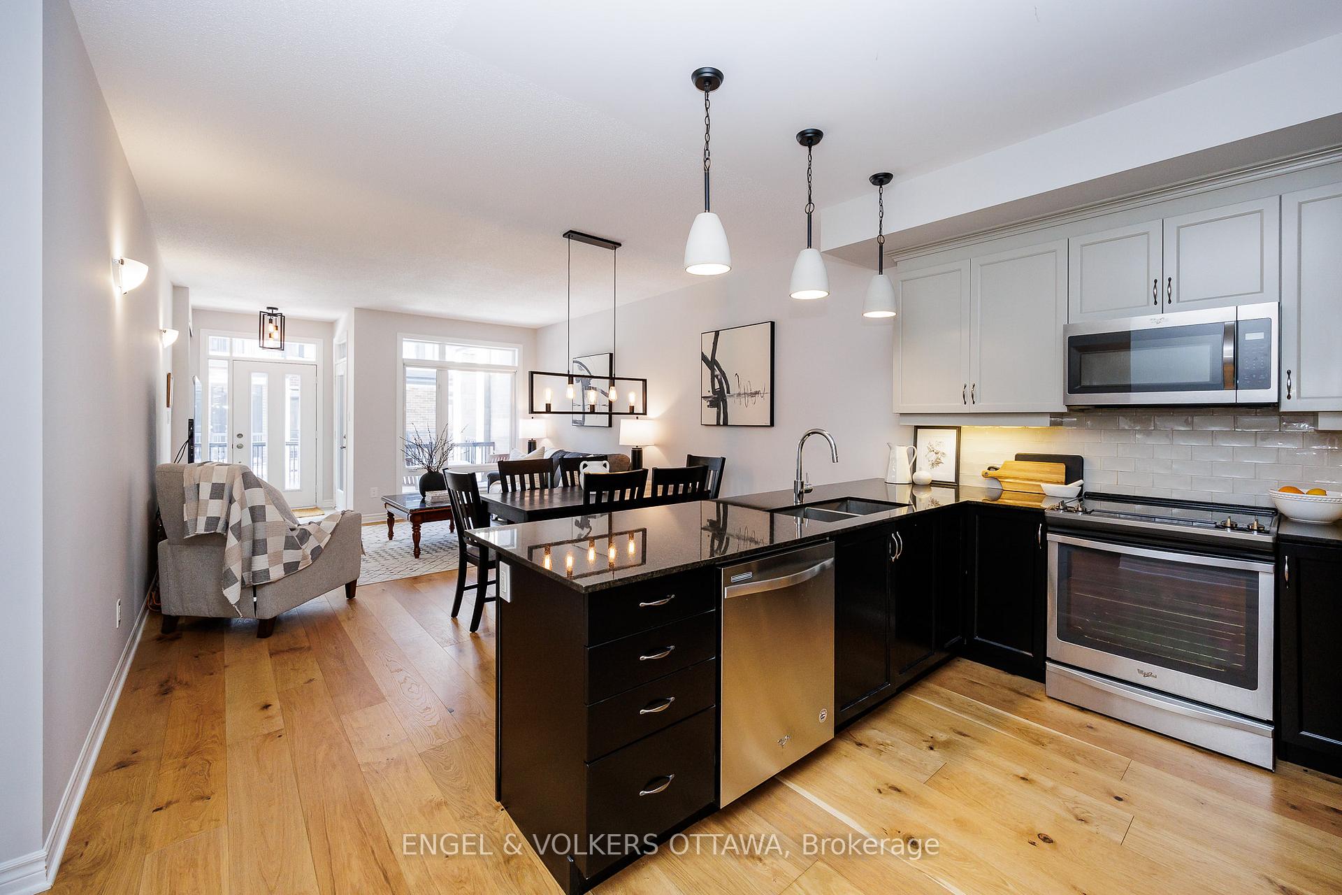 Photo 9 of Unit 101, 292 Pembina Private Point, Ottawa, Riverside South/Gloucester Glen — HOMEH