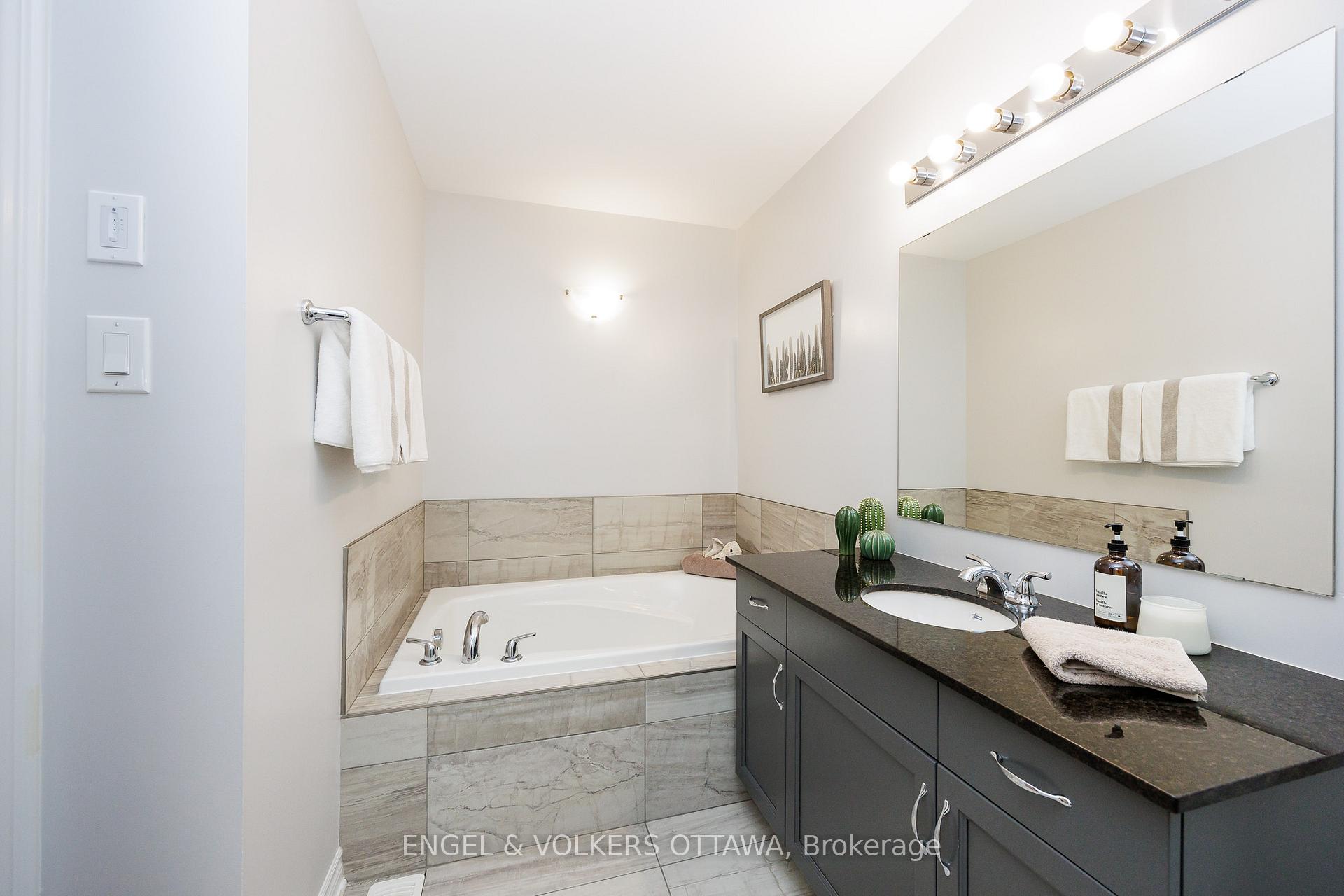 Photo 16 of Unit 101, 292 Pembina Private Point, Ottawa, Riverside South/Gloucester Glen — HOMEH