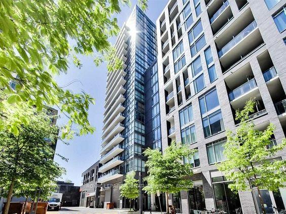 Front of Unit 1401, 20 Minowan Miikan Lane