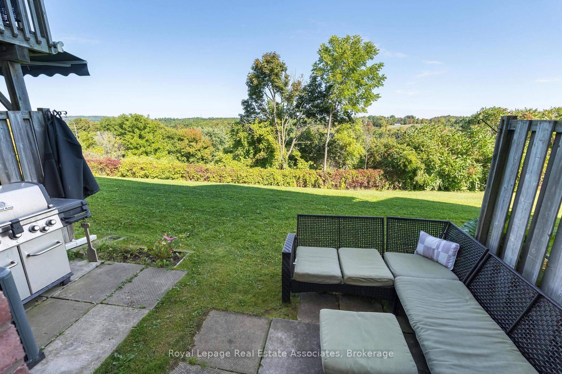 Photo 38 of 41 Corey Circle, Halton Hills, Georgetown — HOMEH