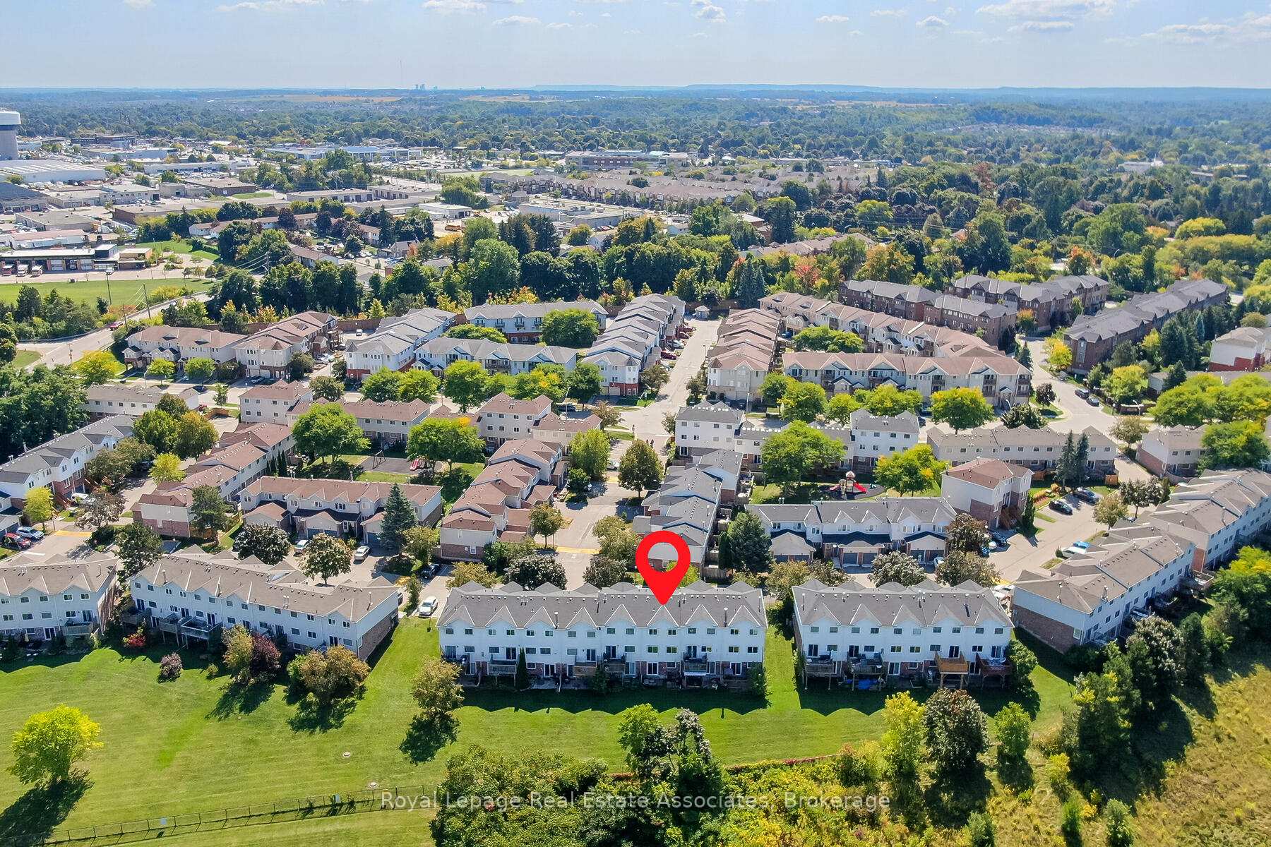 Photo 42 of 41 Corey Circle, Halton Hills, Georgetown — HOMEH