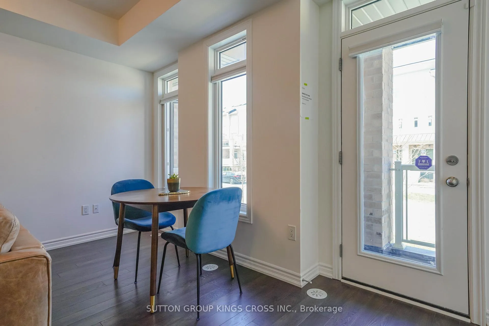 Photo 3 of 1813 Rex Heath Drive, Pickering, Duffin Heights — HOMEH