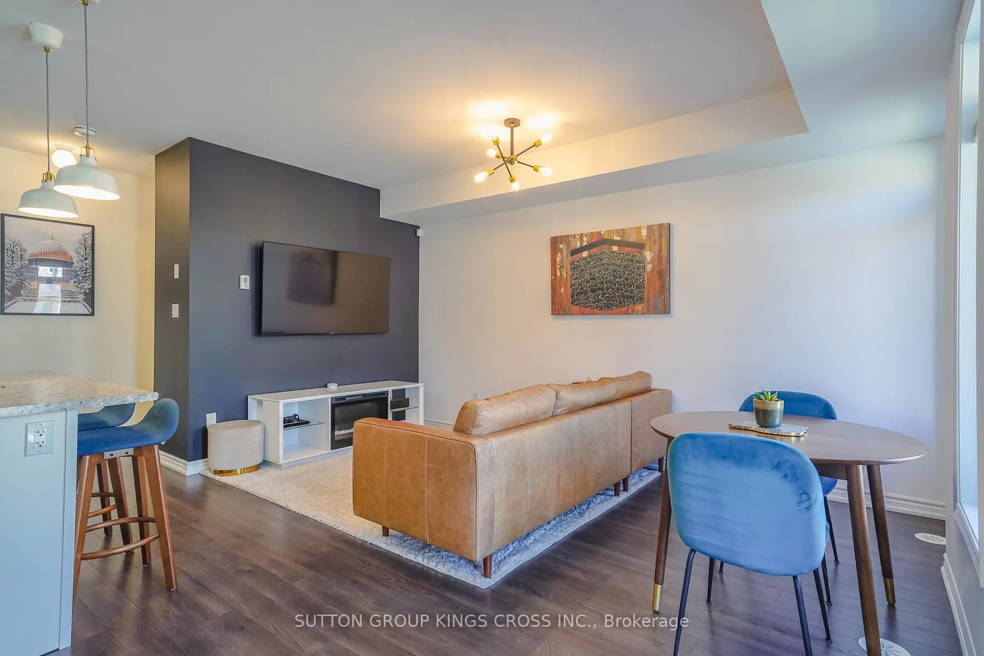 Photo 4 of 1813 Rex Heath Drive, Pickering, Duffin Heights — HOMEH