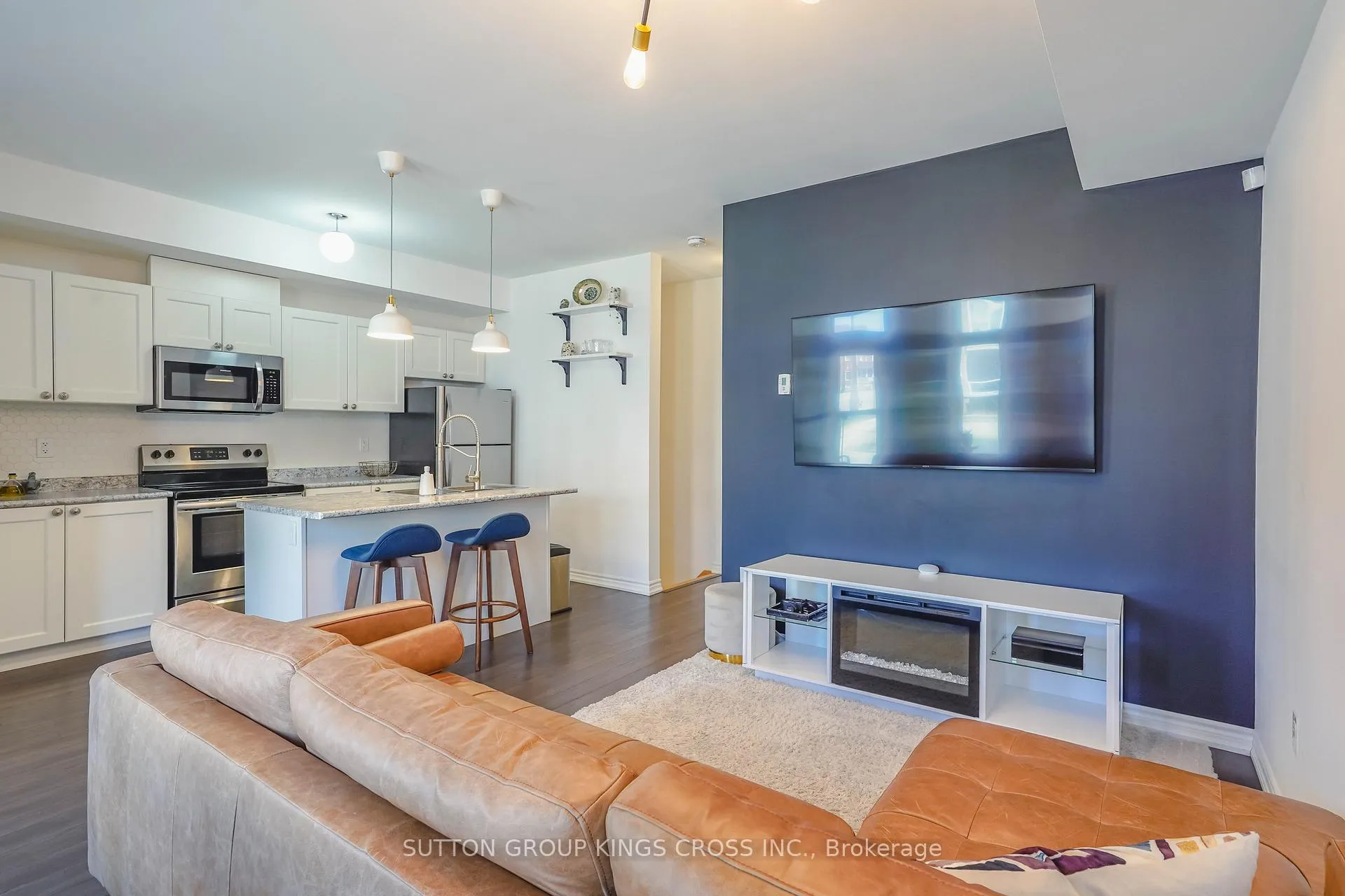 Photo 5 of 1813 Rex Heath Drive, Pickering, Duffin Heights — HOMEH
