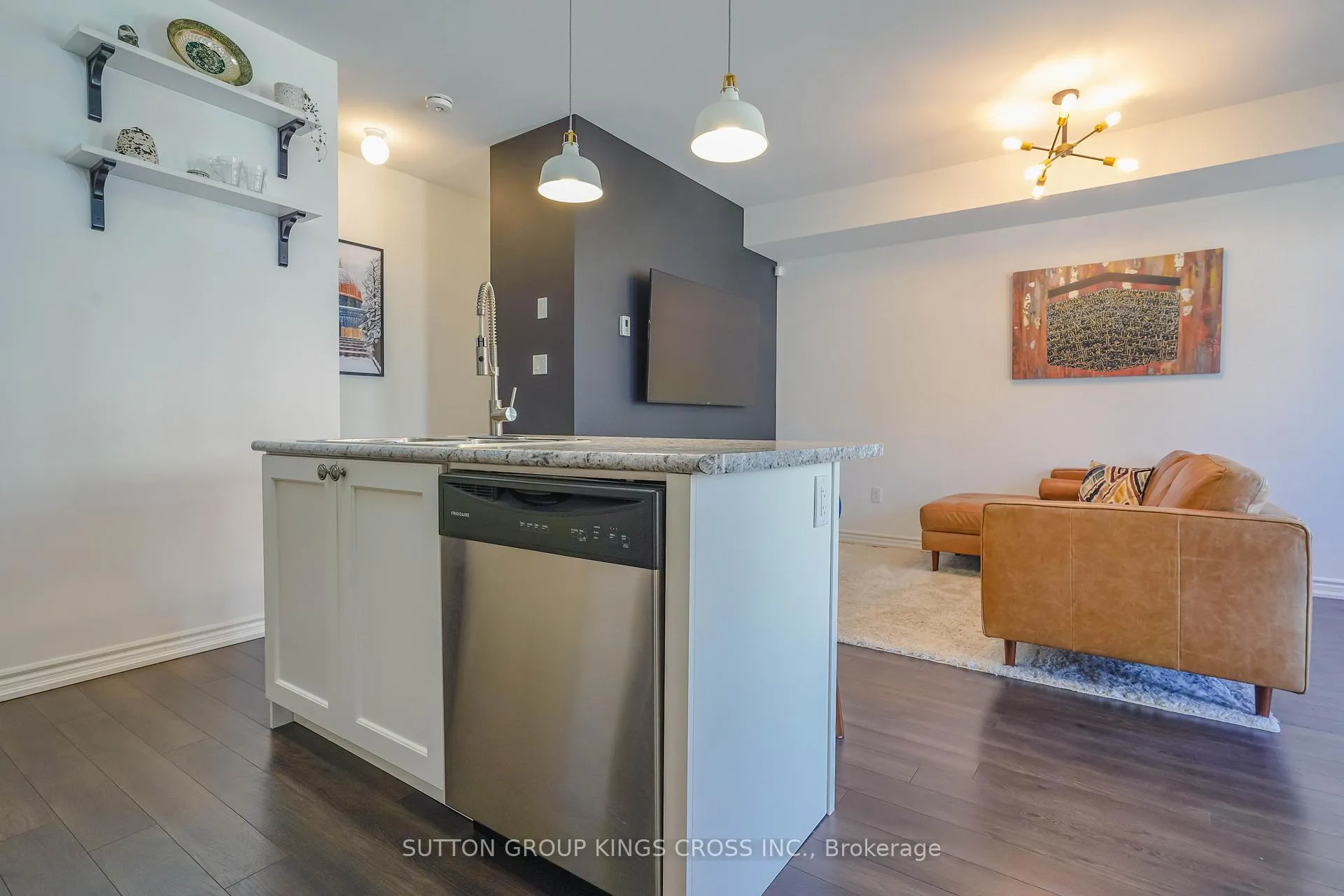 Photo 10 of 1813 Rex Heath Drive, Pickering, Duffin Heights — HOMEH