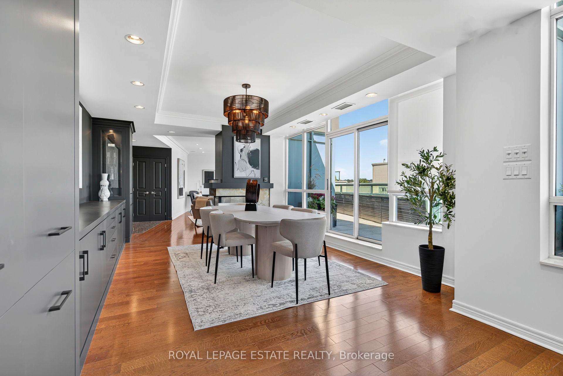 Photo 10 of Unit Ph9, 9 Boardwalk Drive, Toronto, The Beaches — HOMEH