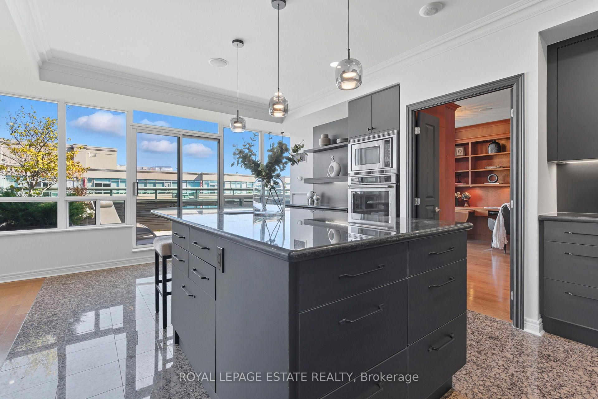 Photo 16 of Unit Ph9, 9 Boardwalk Drive, Toronto, The Beaches — HOMEH