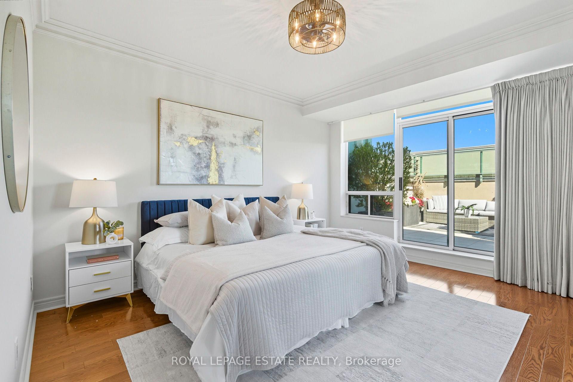 Photo 17 of Unit Ph9, 9 Boardwalk Drive, Toronto, The Beaches — HOMEH