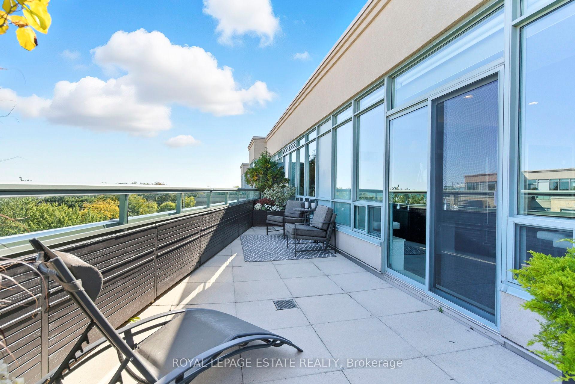 Photo 28 of Unit Ph9, 9 Boardwalk Drive, Toronto, The Beaches — HOMEH