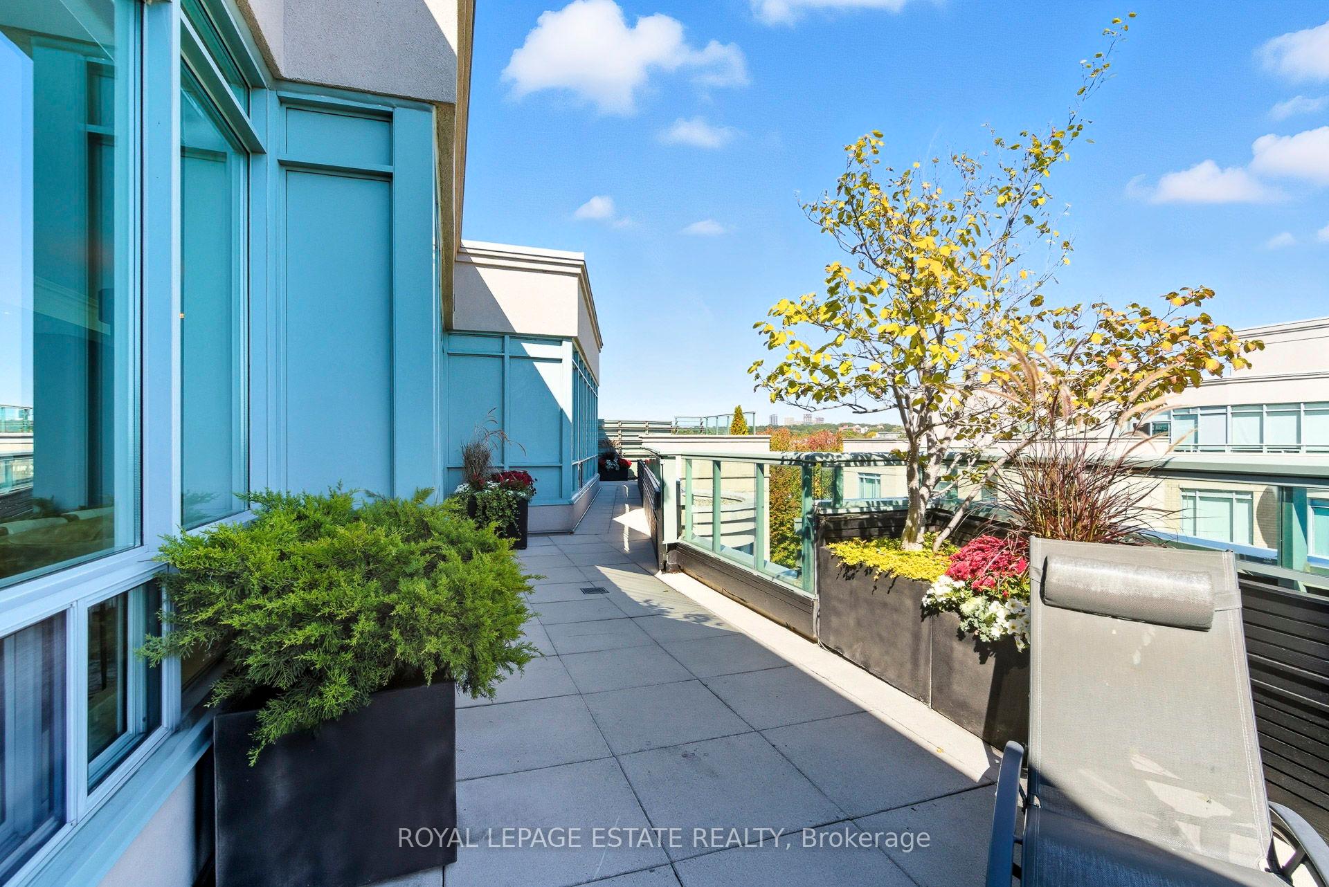 Photo 30 of Unit Ph9, 9 Boardwalk Drive, Toronto, The Beaches — HOMEH