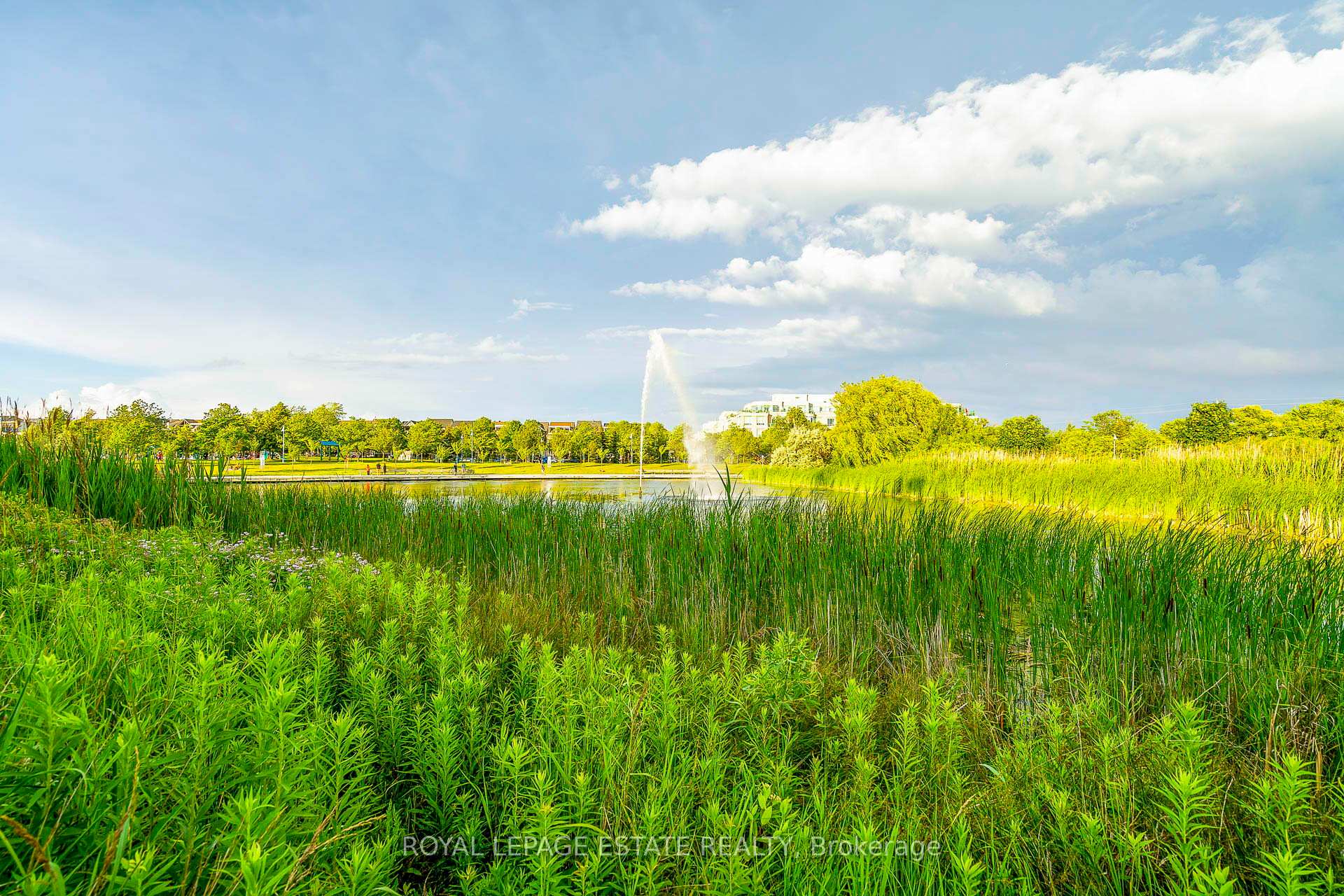 Photo 43 of Unit Ph9, 9 Boardwalk Drive, Toronto, The Beaches — HOMEH