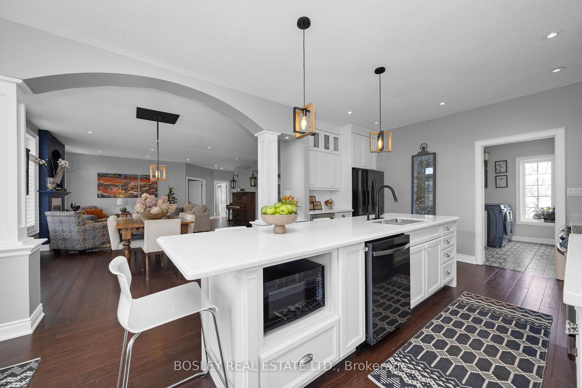 Photo 8 of 15 Aspen Court, Erin — HOMEH