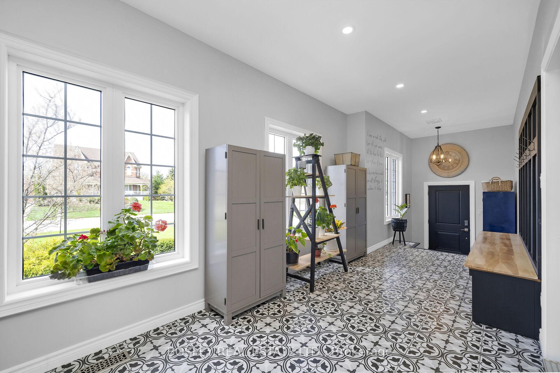 Photo 11 of 15 Aspen Court, Erin — HOMEH