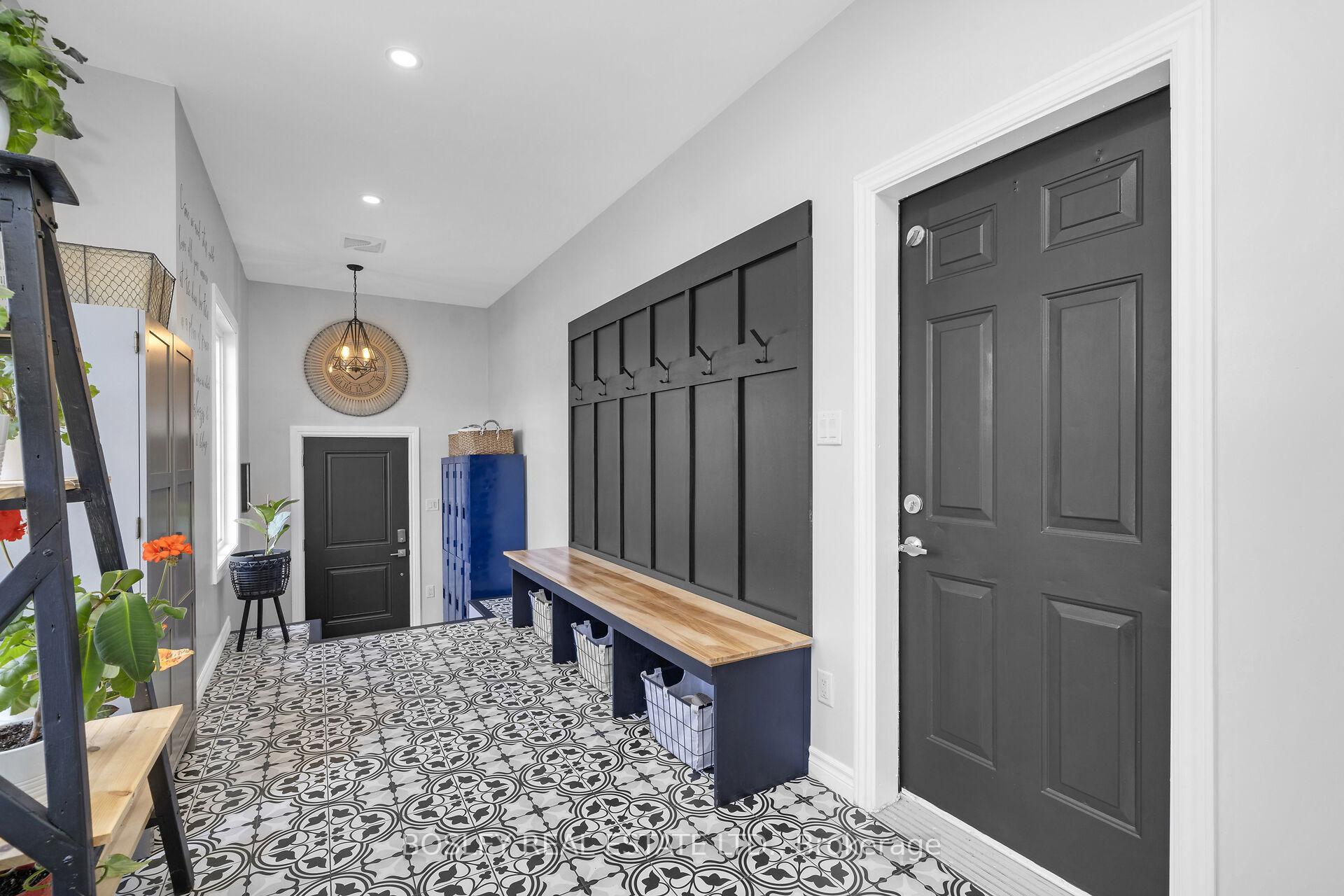 Photo 12 of 15 Aspen Court, Erin — HOMEH