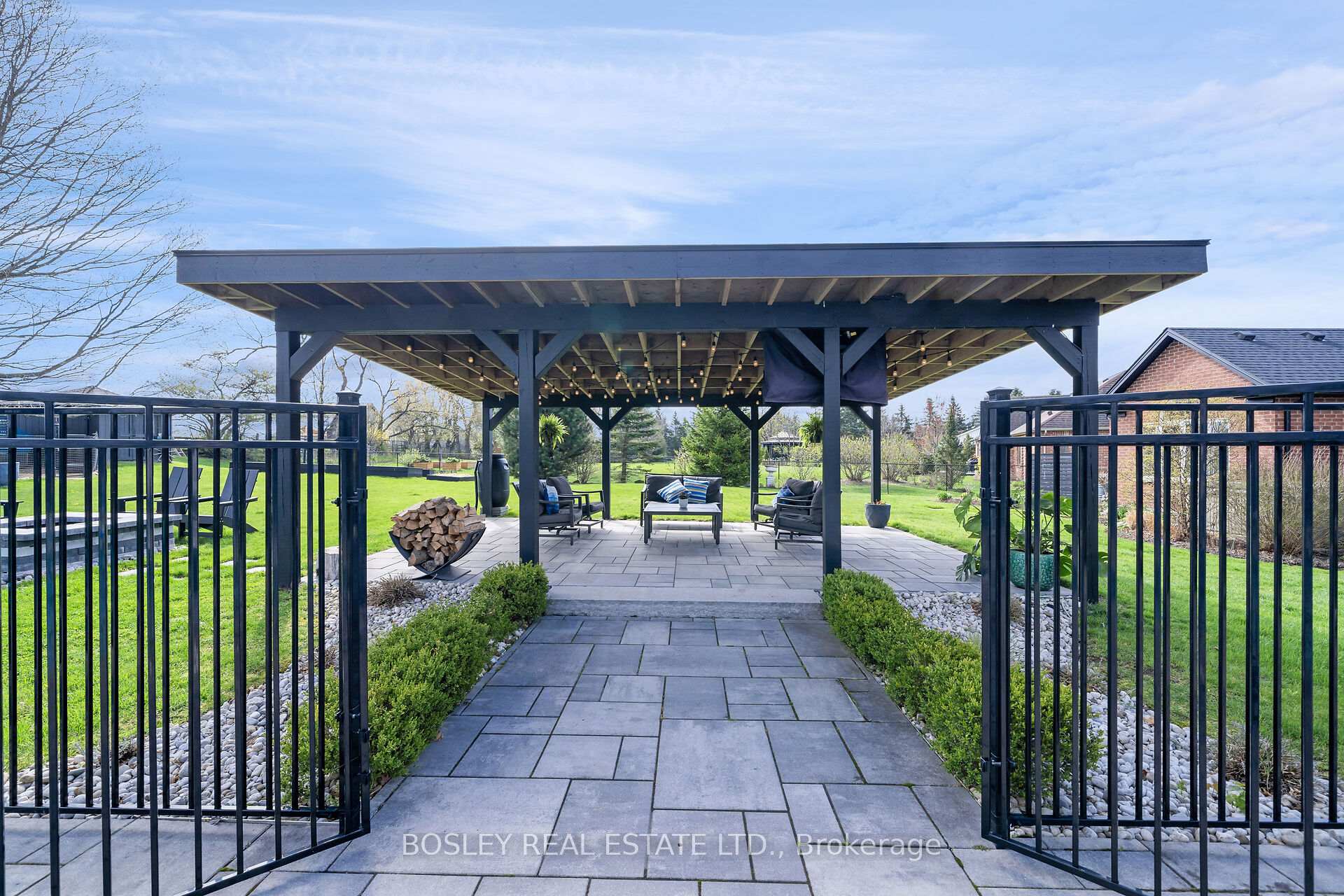 Photo 35 of 15 Aspen Court, Erin — HOMEH