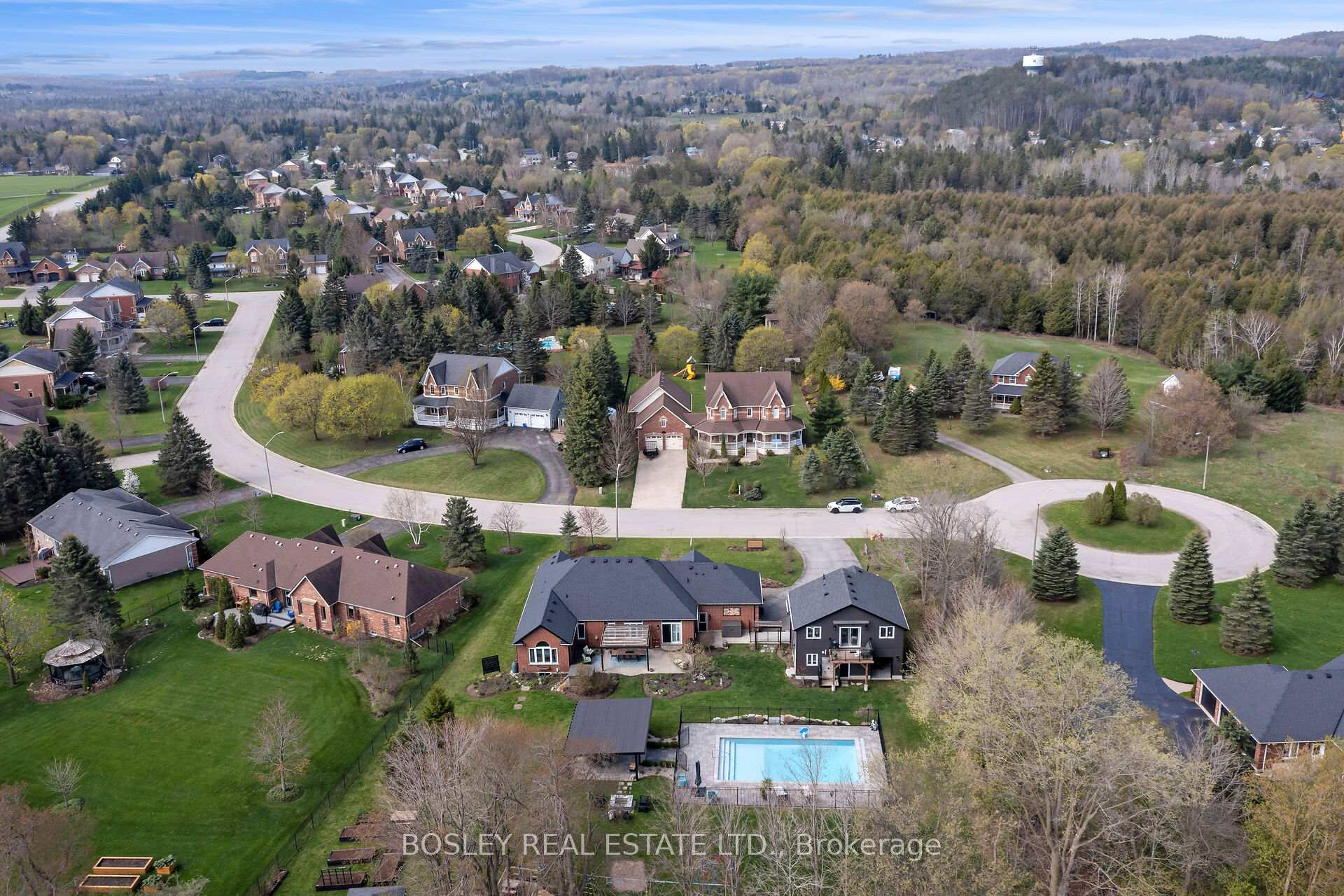 Photo 40 of 15 Aspen Court, Erin — HOMEH