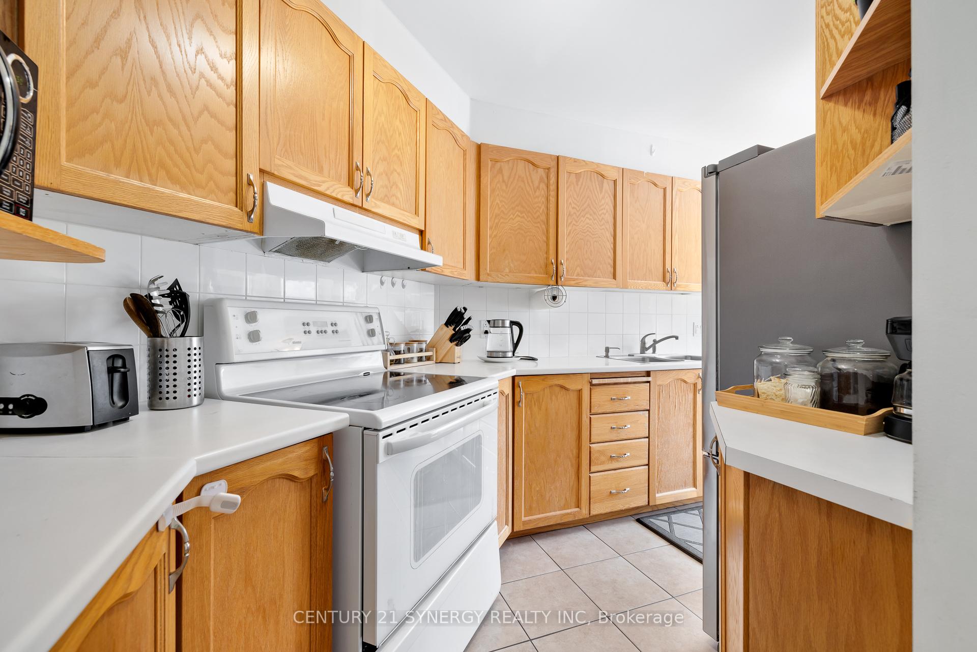 Photo 6 of 5988 Red Willow Drive, Ottawa, Chapel Hill — HOMEH
