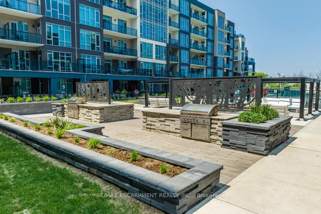 Photo 2 of Unit 118, 16 Concord Place, Grimsby, Grimsby Beach — HOMEH