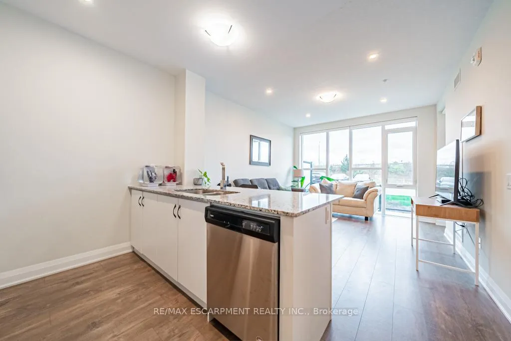 Photo 11 of Unit 118, 16 Concord Place, Grimsby, Grimsby Beach — HOMEH