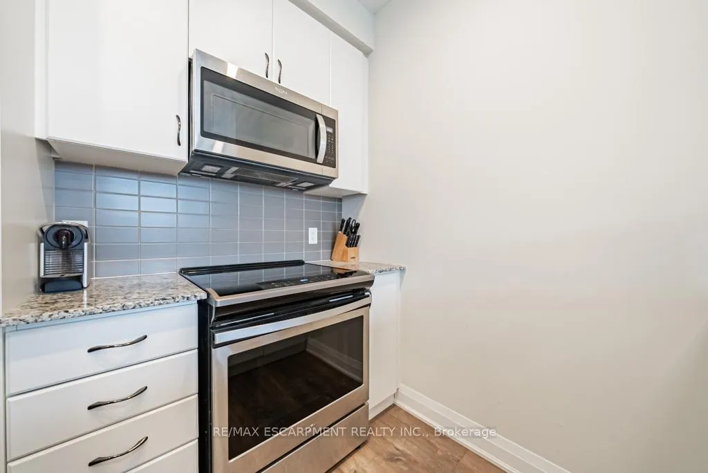Photo 13 of Unit 118, 16 Concord Place, Grimsby, Grimsby Beach — HOMEH