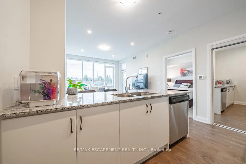 Photo 14 of Unit 118, 16 Concord Place, Grimsby, Grimsby Beach — HOMEH