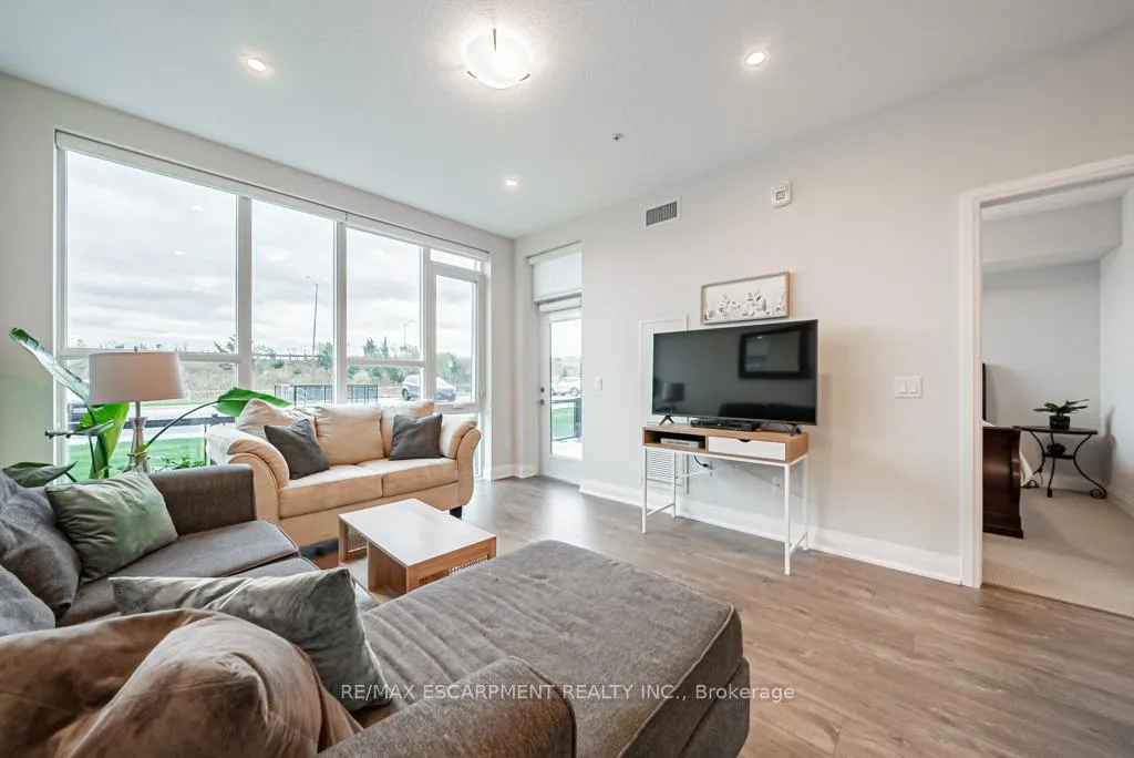 Photo 18 of Unit 118, 16 Concord Place, Grimsby, Grimsby Beach — HOMEH