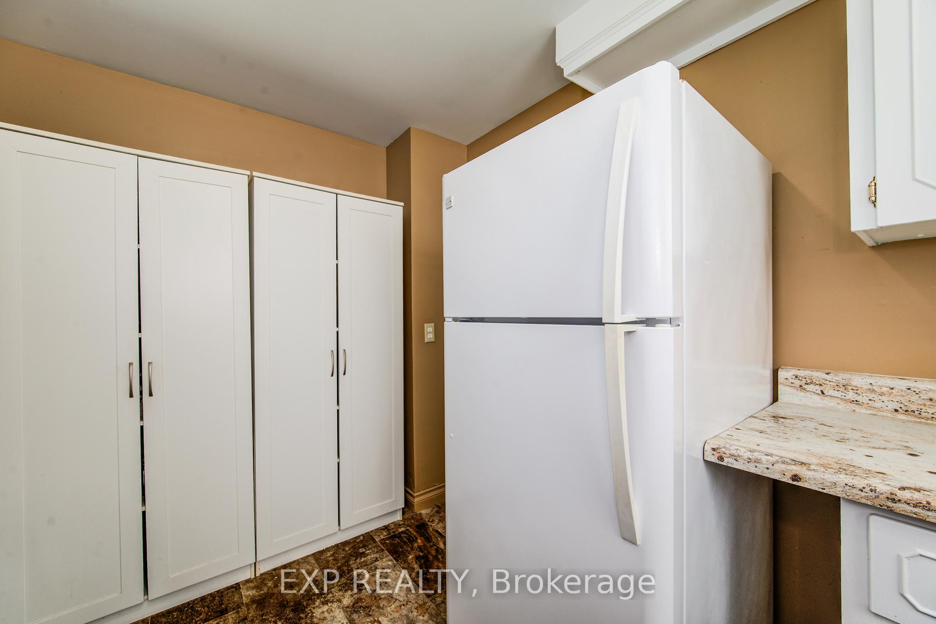Photo 13 of Unit 22, 383 Edinburgh Road S, Guelph, Dovercliffe Park/Old University — HOMEH