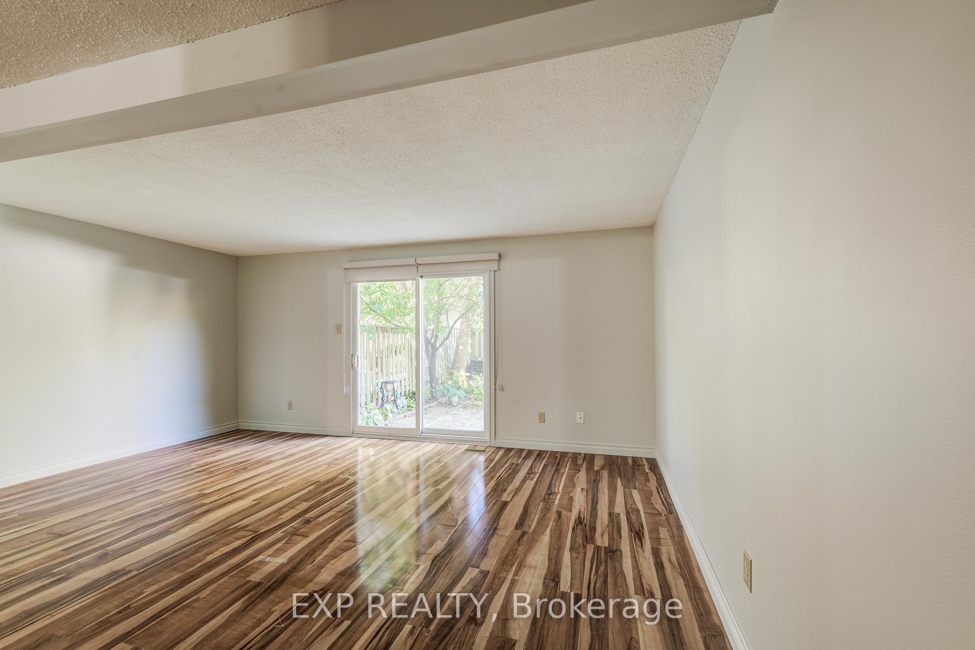 Photo 15 of Unit 22, 383 Edinburgh Road S, Guelph, Dovercliffe Park/Old University — HOMEH