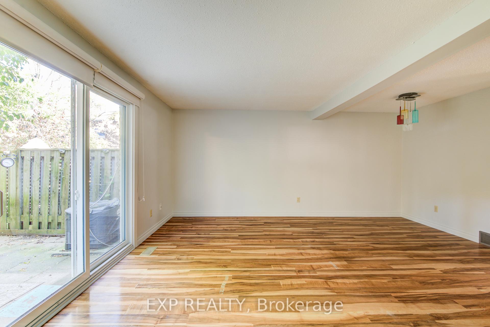 Photo 17 of Unit 22, 383 Edinburgh Road S, Guelph, Dovercliffe Park/Old University — HOMEH