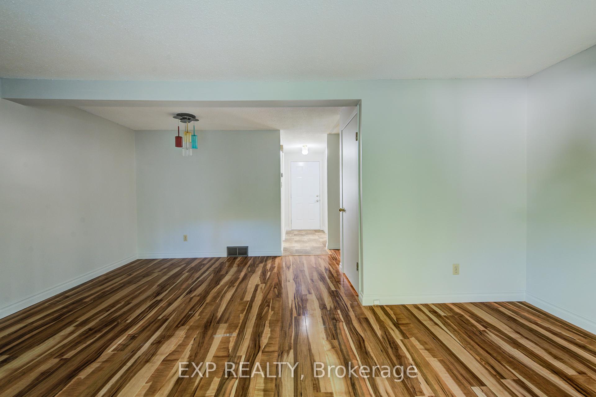 Photo 18 of Unit 22, 383 Edinburgh Road S, Guelph, Dovercliffe Park/Old University — HOMEH