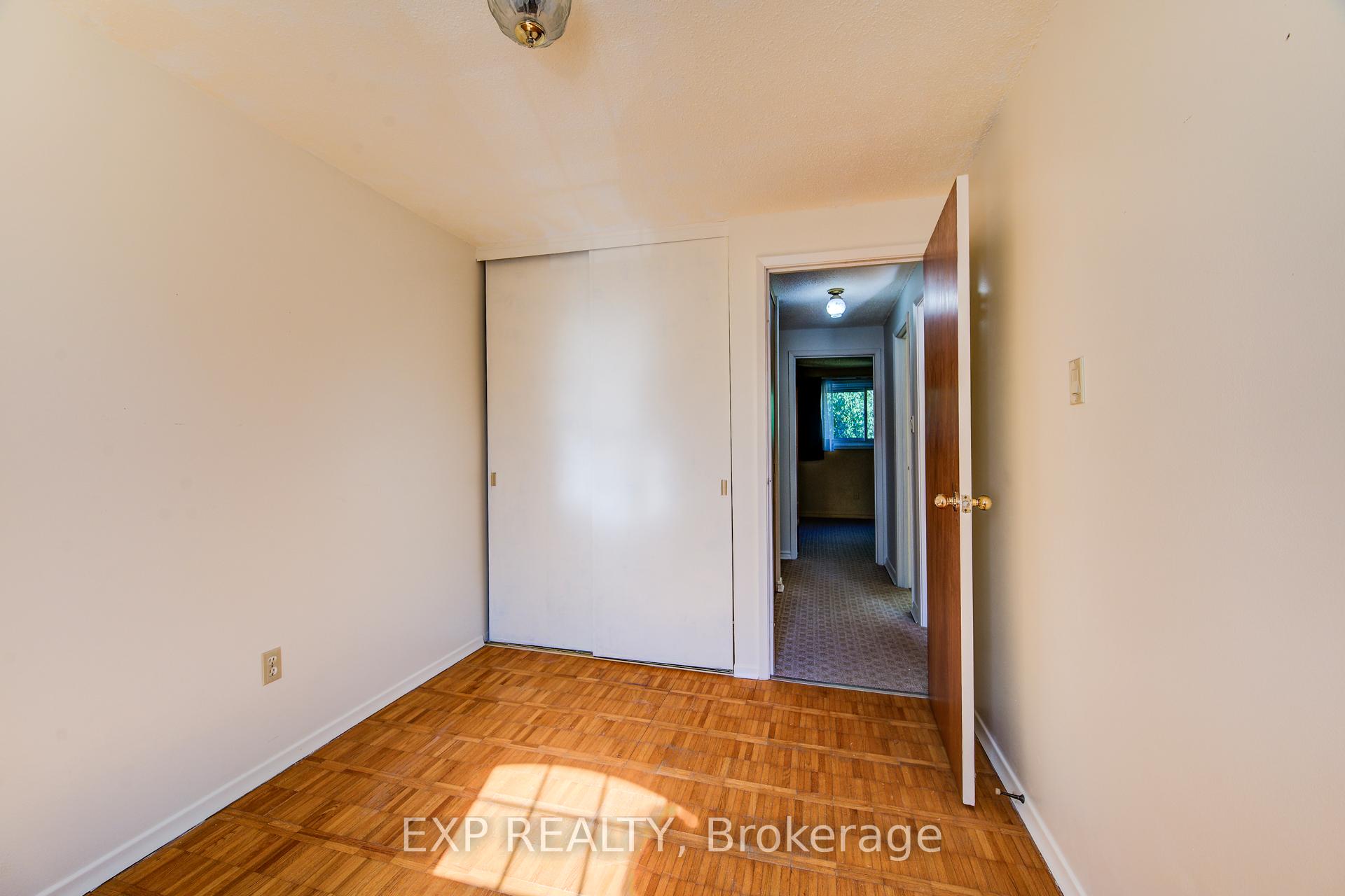 Photo 22 of Unit 22, 383 Edinburgh Road S, Guelph, Dovercliffe Park/Old University — HOMEH