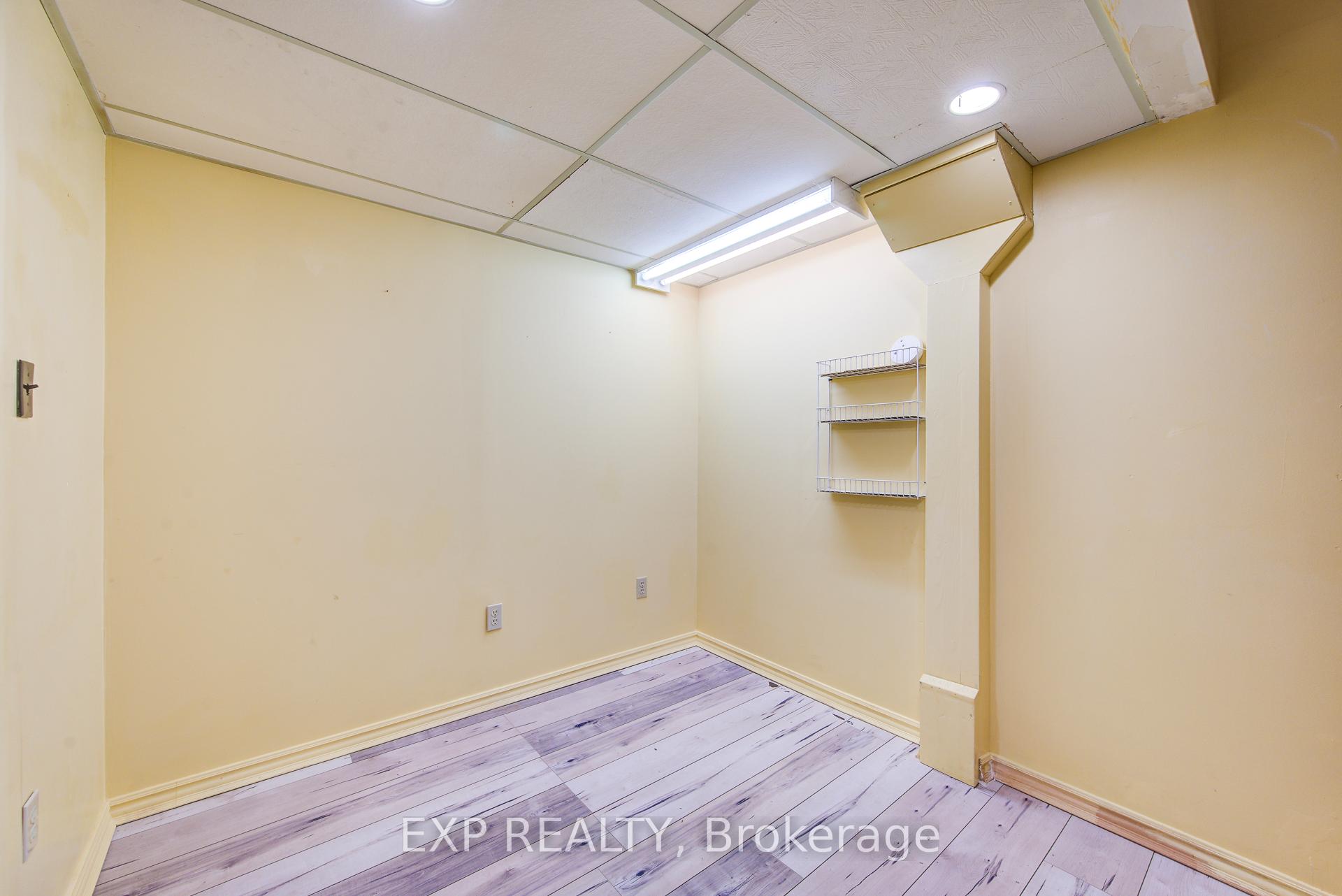 Photo 35 of Unit 22, 383 Edinburgh Road S, Guelph, Dovercliffe Park/Old University — HOMEH