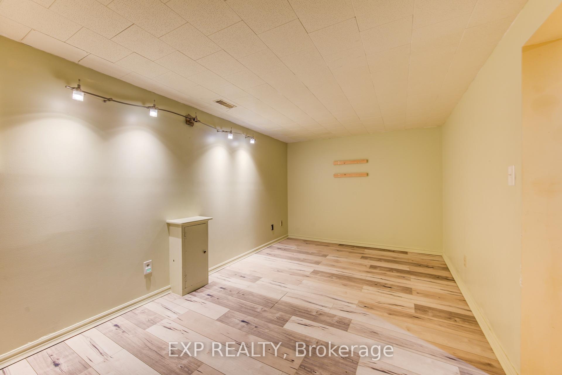 Photo 37 of Unit 22, 383 Edinburgh Road S, Guelph, Dovercliffe Park/Old University — HOMEH