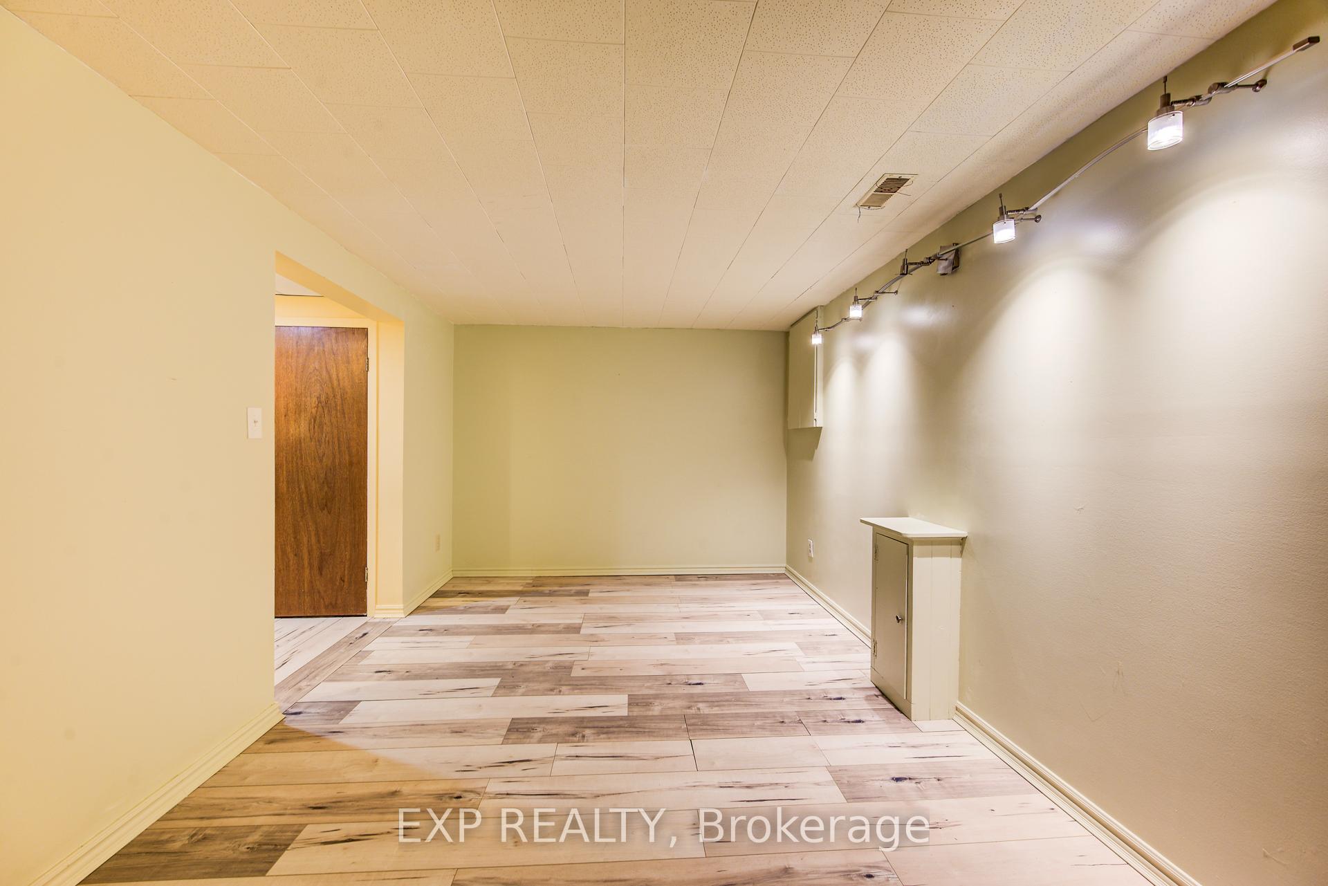 Photo 39 of Unit 22, 383 Edinburgh Road S, Guelph, Dovercliffe Park/Old University — HOMEH