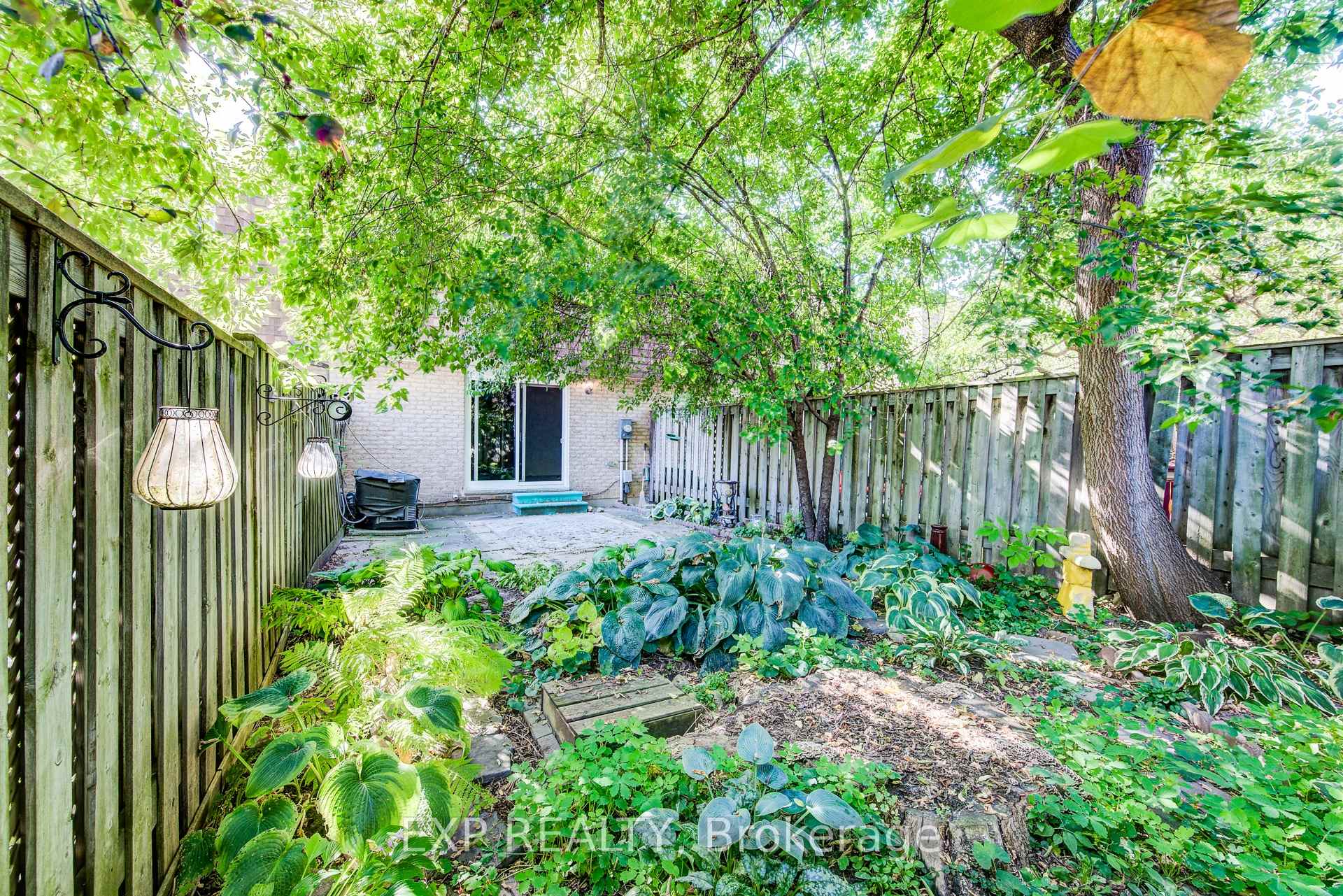 Photo 43 of Unit 22, 383 Edinburgh Road S, Guelph, Dovercliffe Park/Old University — HOMEH