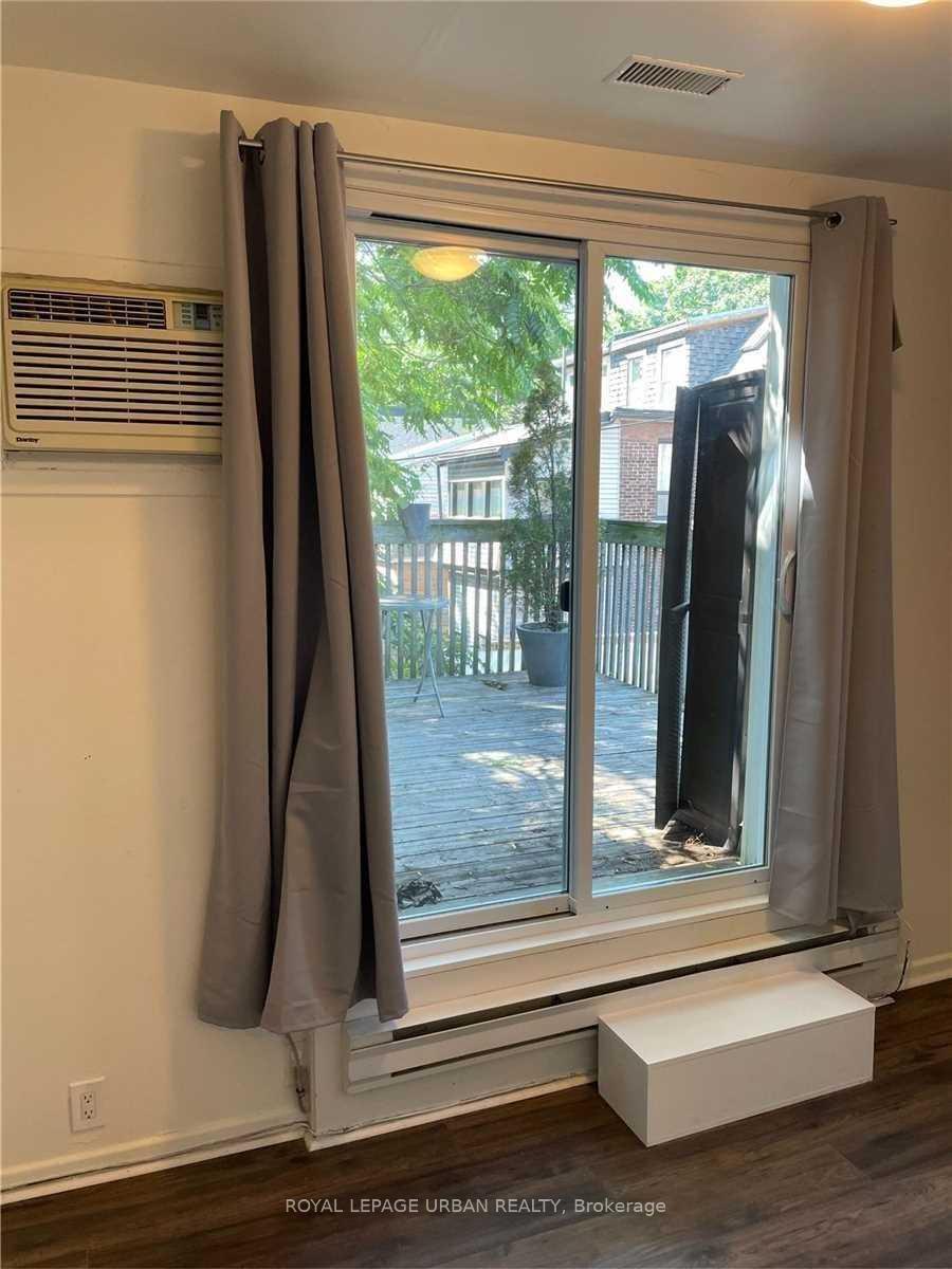 Photo 10 of 2385 Queen Street E, Toronto, The Beaches — HOMEH
