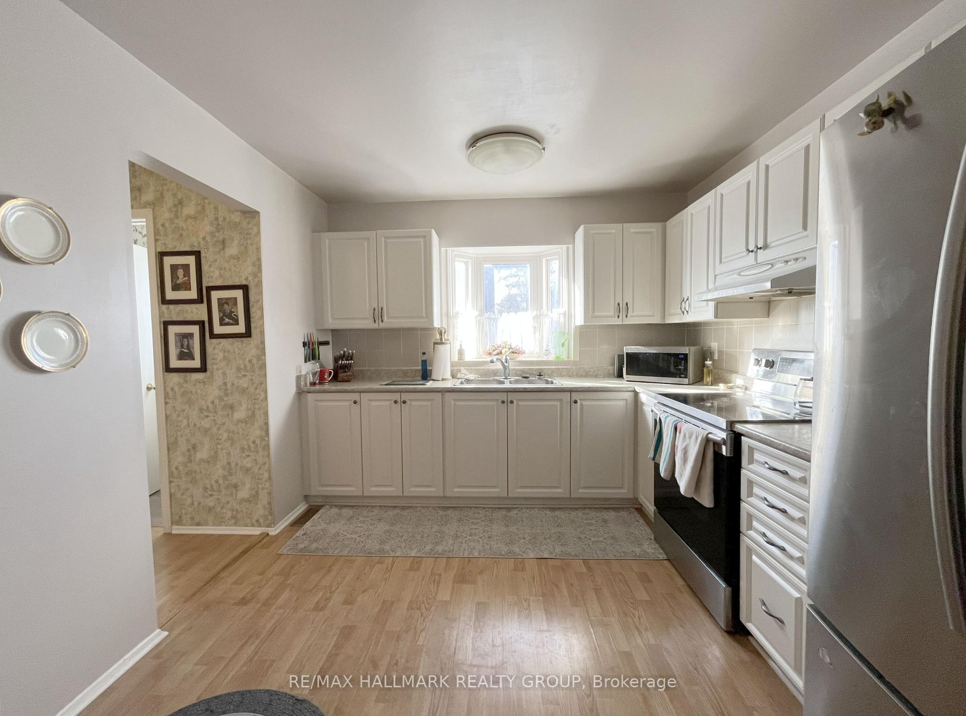 Photo 4 of 3 Lightfoot Place, Ottawa, Kanata - Katimavik — HOMEH