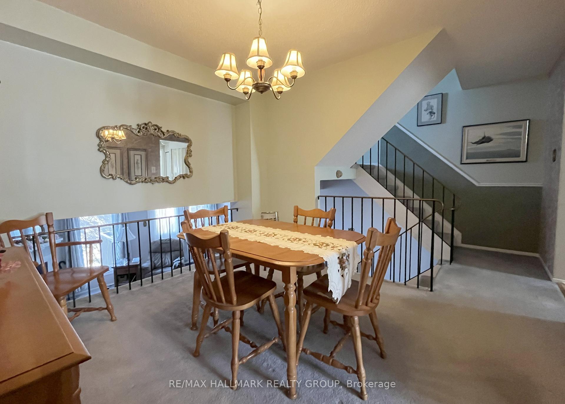 Photo 6 of 3 Lightfoot Place, Ottawa, Kanata - Katimavik — HOMEH