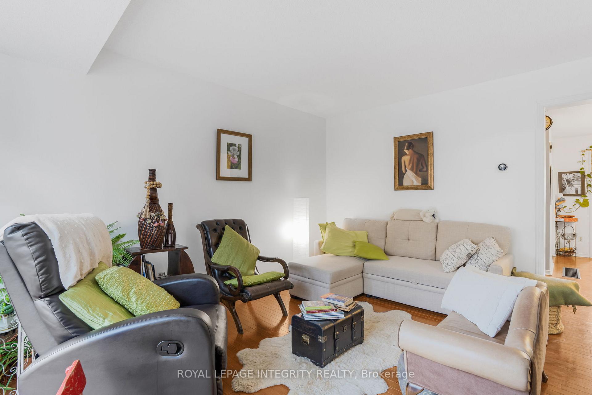 Photo 6 of 1471 Bryson Lane, Ottawa, Sawmill Creek/Timbermill — HOMEH