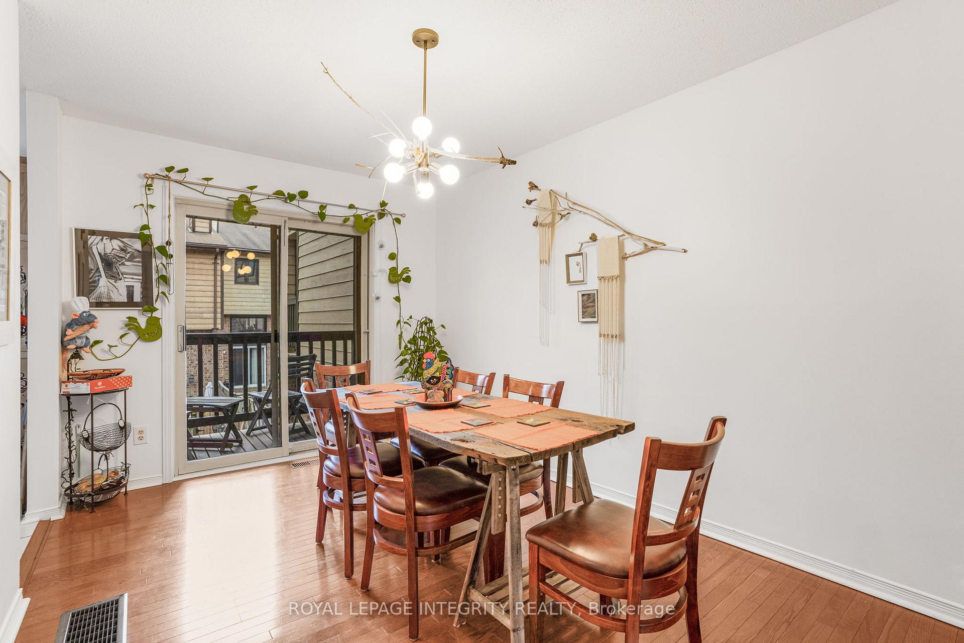 Photo 9 of 1471 Bryson Lane, Ottawa, Sawmill Creek/Timbermill — HOMEH