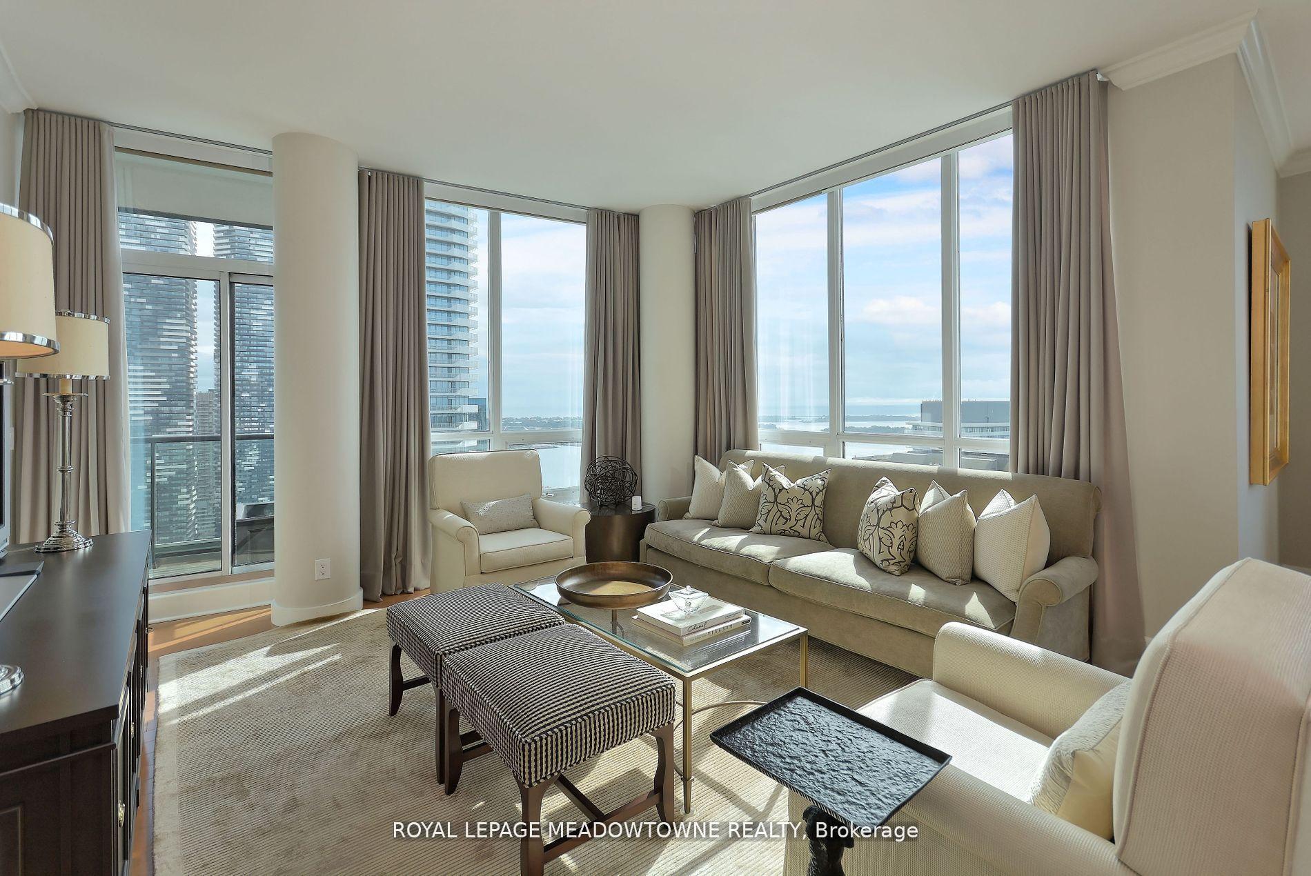 Photo 7 of Unit PH 4006, 16 Yonge Street, Toronto, Waterfront Communities — HOMEH