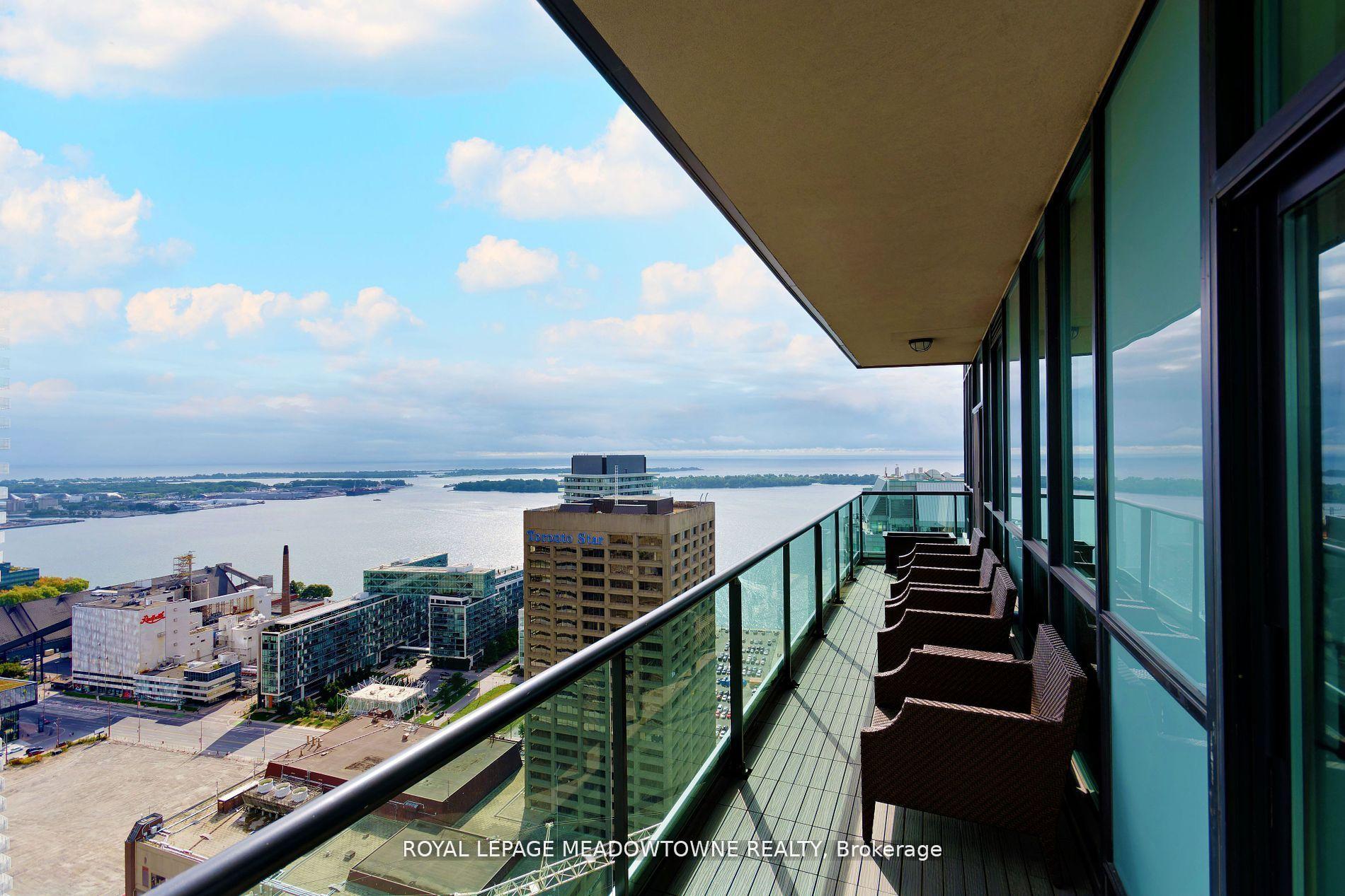 Photo 11 of Unit PH 4006, 16 Yonge Street, Toronto, Waterfront Communities — HOMEH