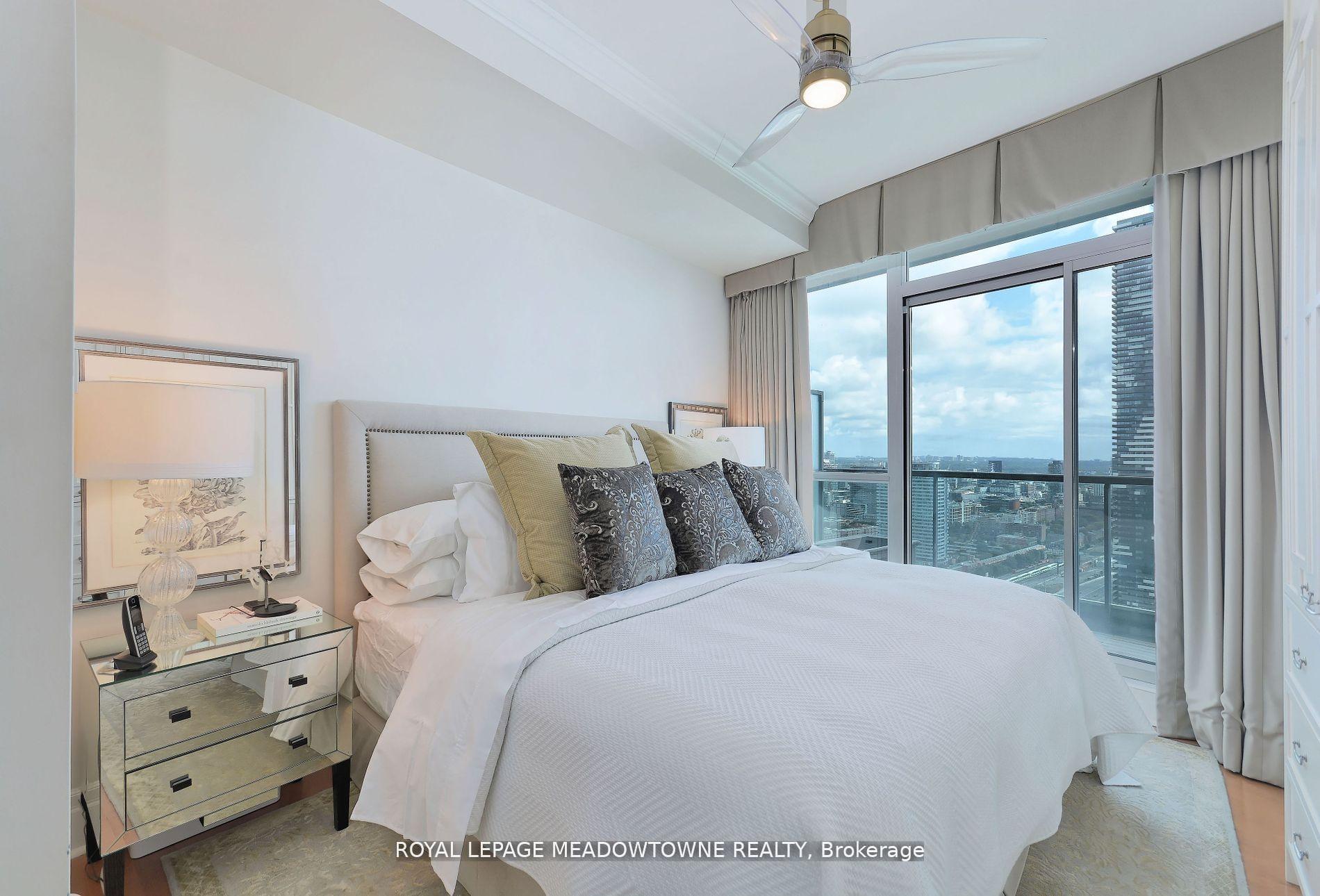 Photo 18 of Unit PH 4006, 16 Yonge Street, Toronto, Waterfront Communities — HOMEH