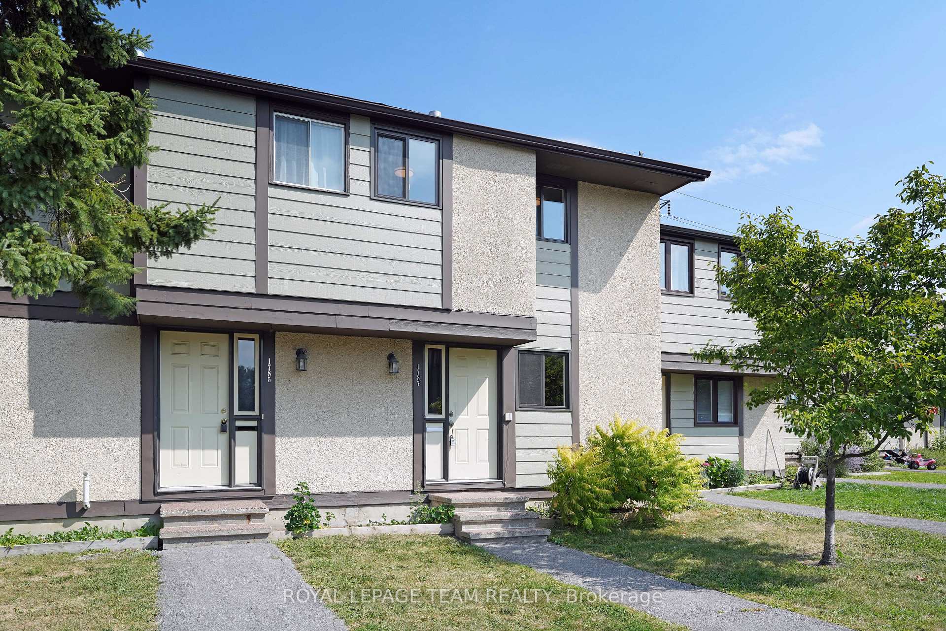 Photo 3 of 1787 Meadowbrook Road, Ottawa, Pineview — HOMEH