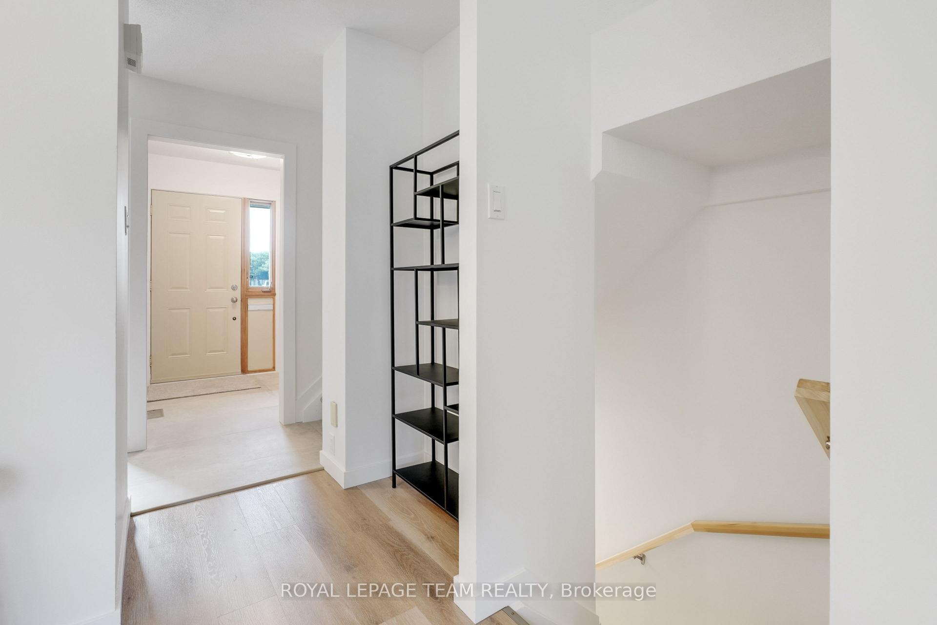 Photo 7 of 1787 Meadowbrook Road, Ottawa, Pineview — HOMEH